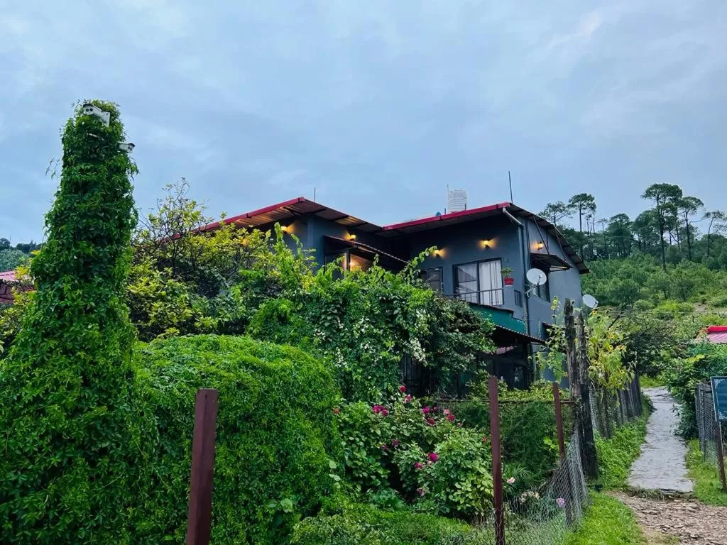 Property building in Samskara & Samsara