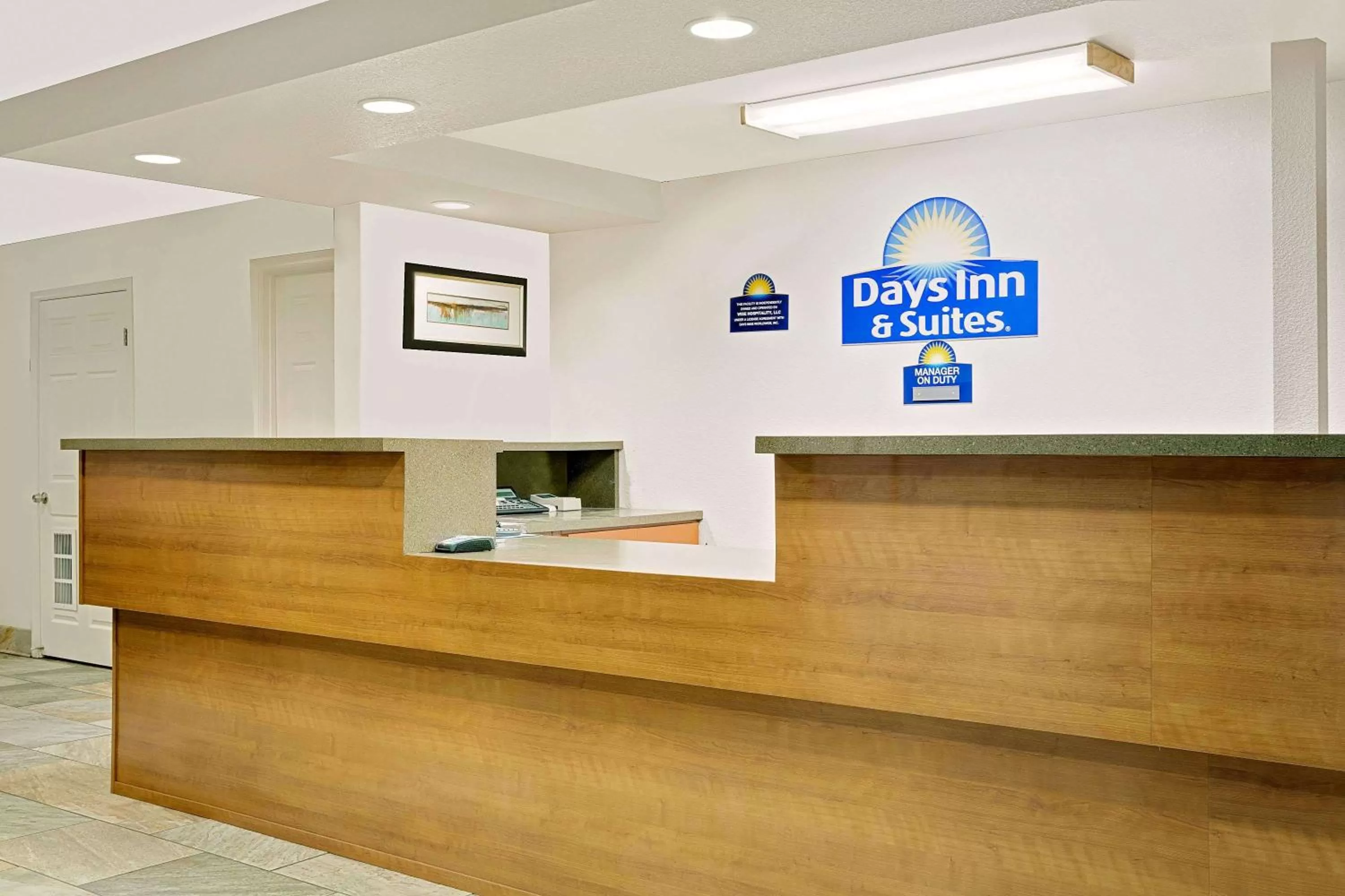 Lobby or reception in Days Inn & Suites by Wyndham Needles