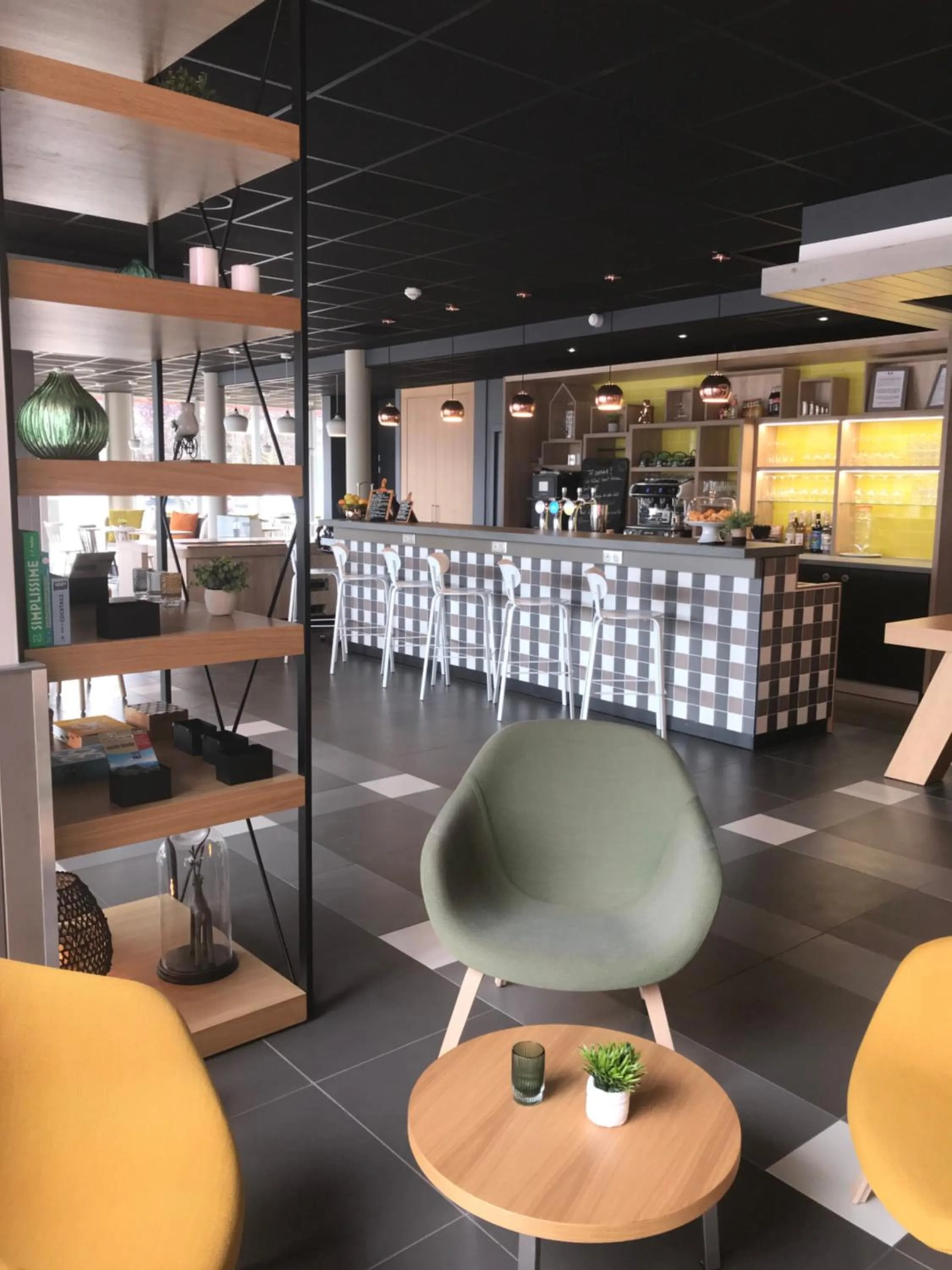 Lounge or bar in Campanile Annemasse Est Findrol CHAL