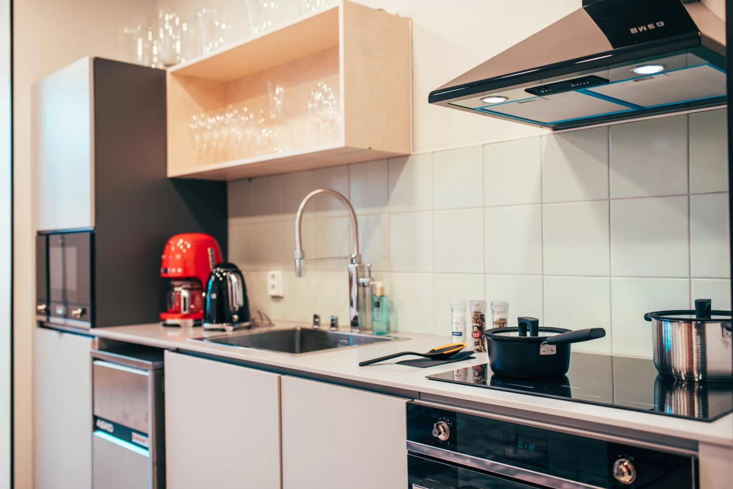 Communal kitchen in The Folks Hotel Konepaja