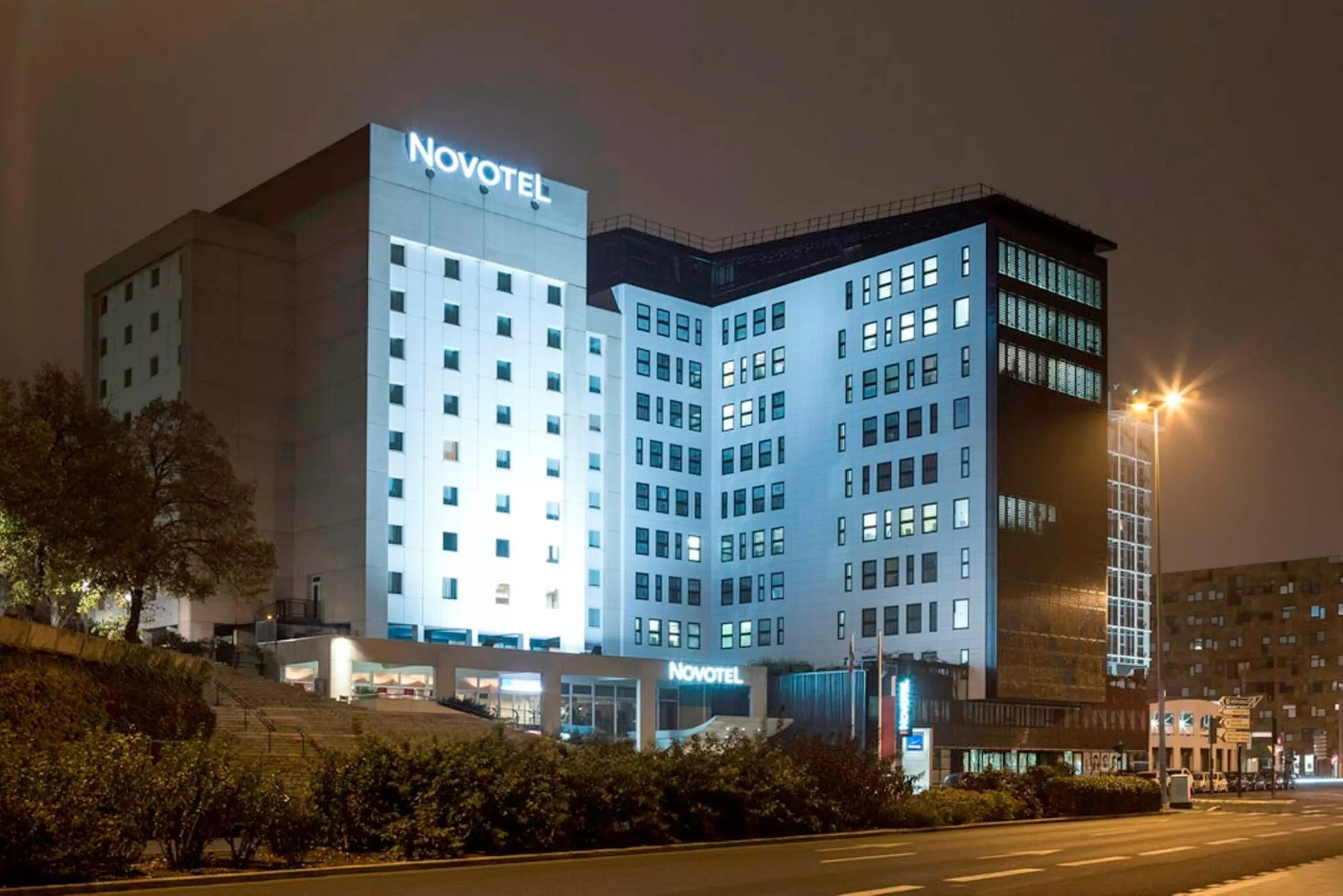 Property building in Novotel Bordeaux Centre Ville