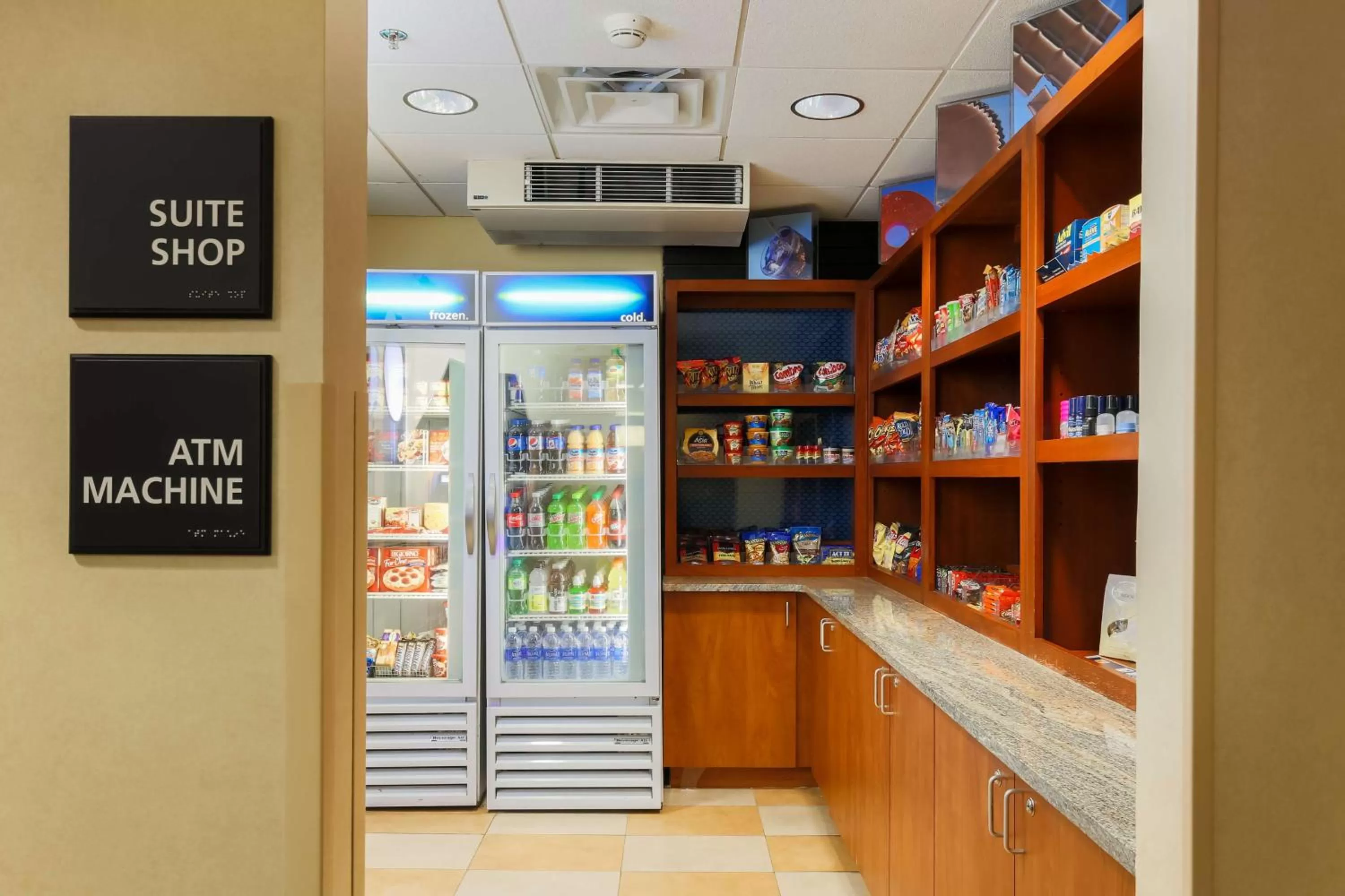 Restaurant/places to eat in Hampton Inn Champaign/Urbana