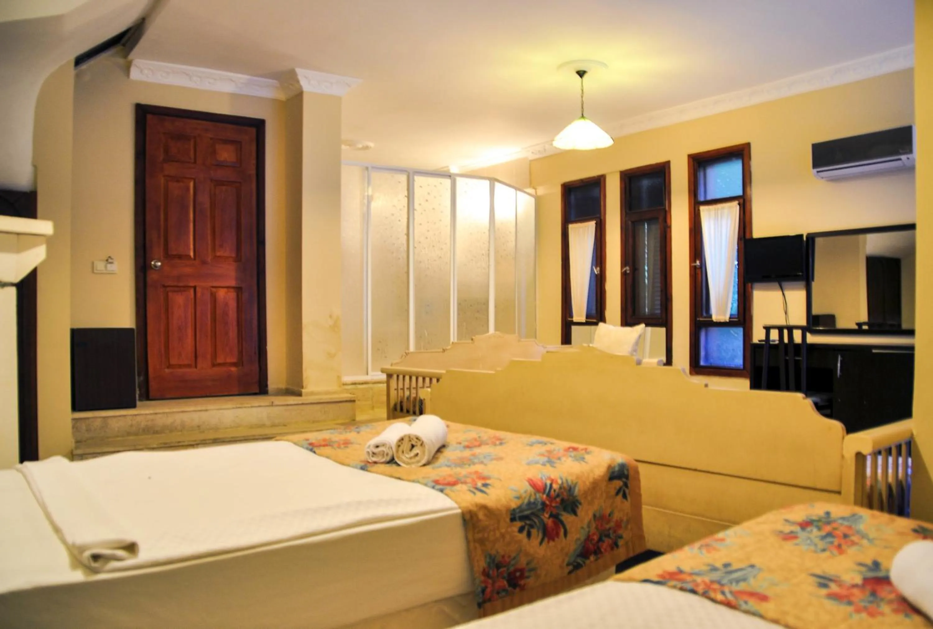 Property building, Bed in Belkon Hotel