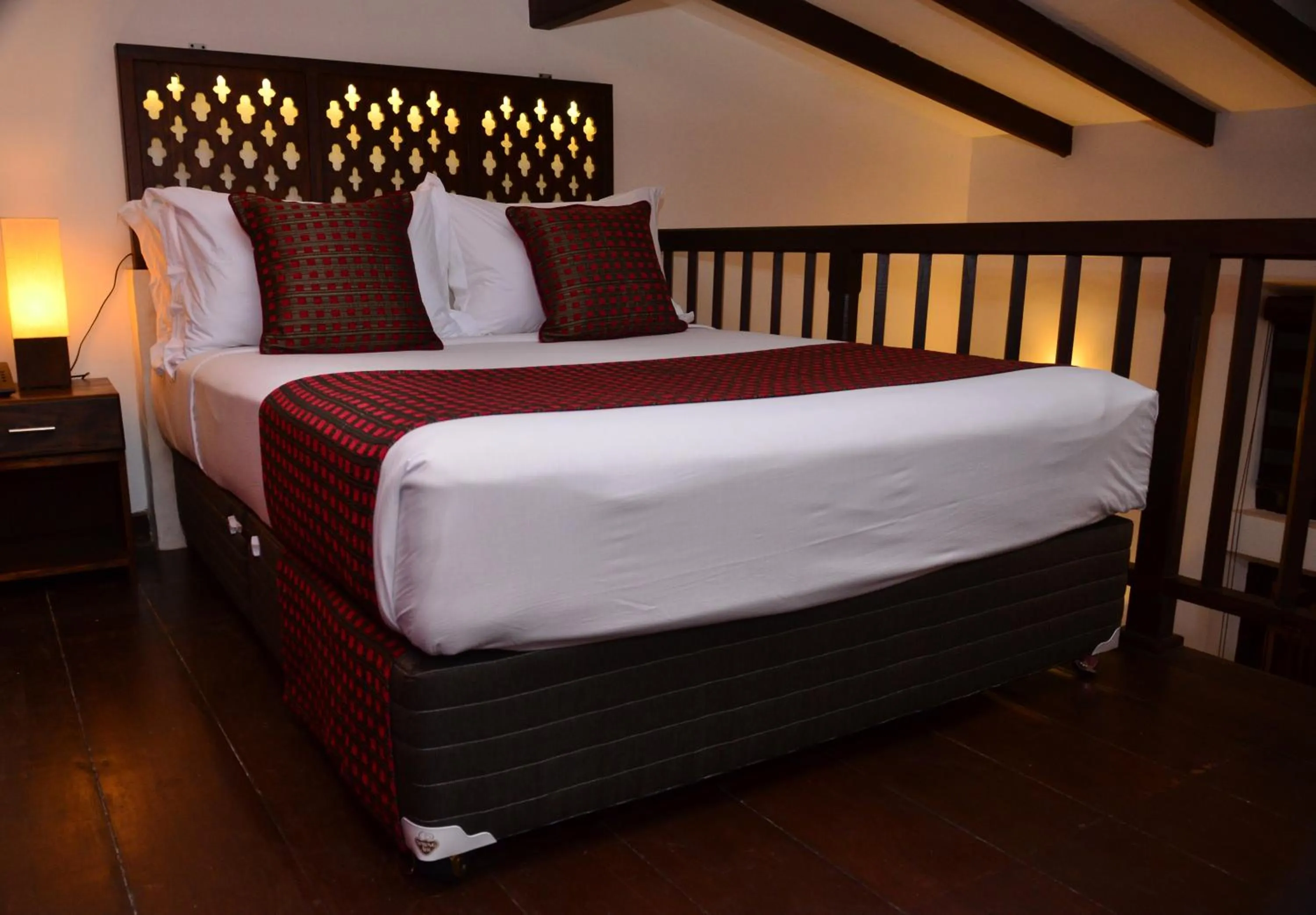 Bedroom, Bed in 56 by Deco - Galle Fort