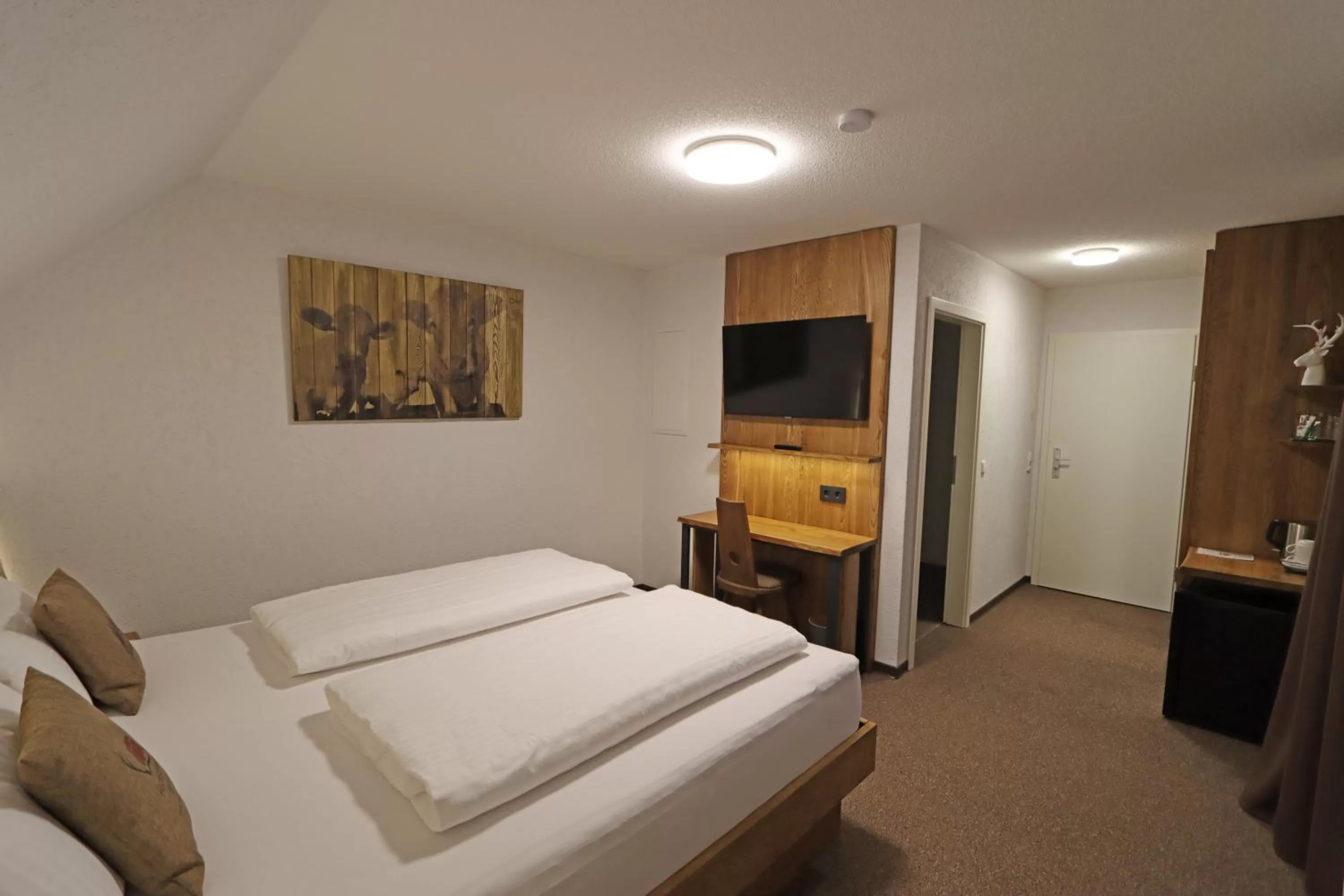 Bed in Hotel Kreuz Höhengasthof