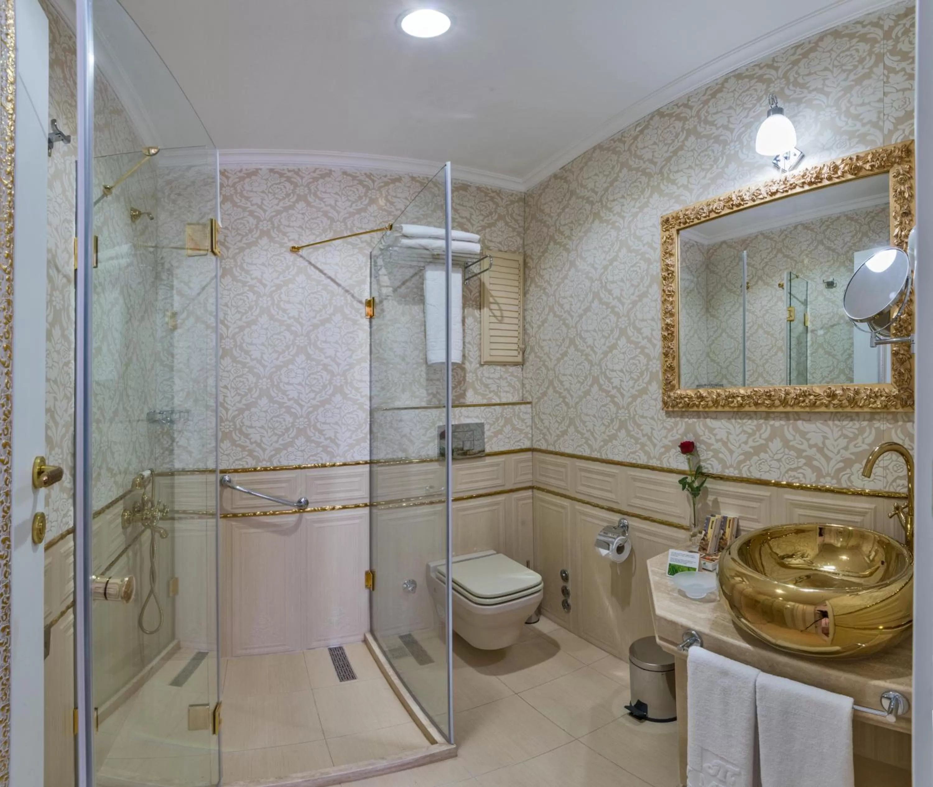 Shower in Galatower Hotel