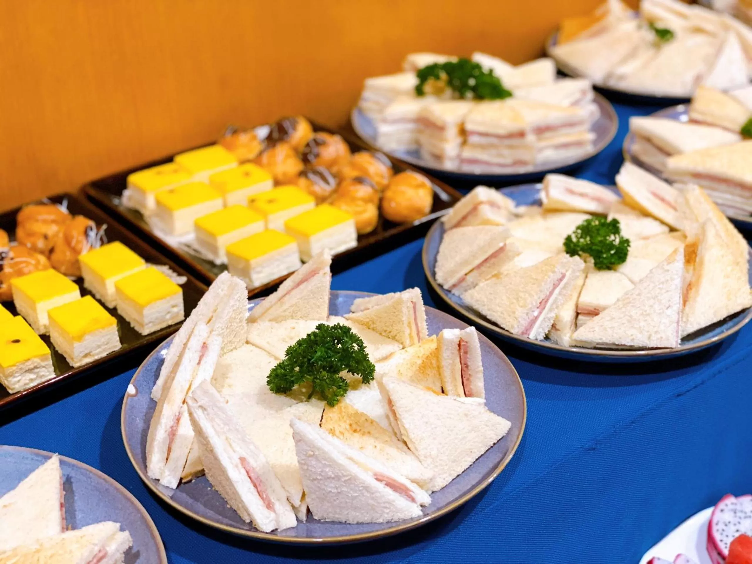 Restaurant/places to eat in Bao Son International Hotel