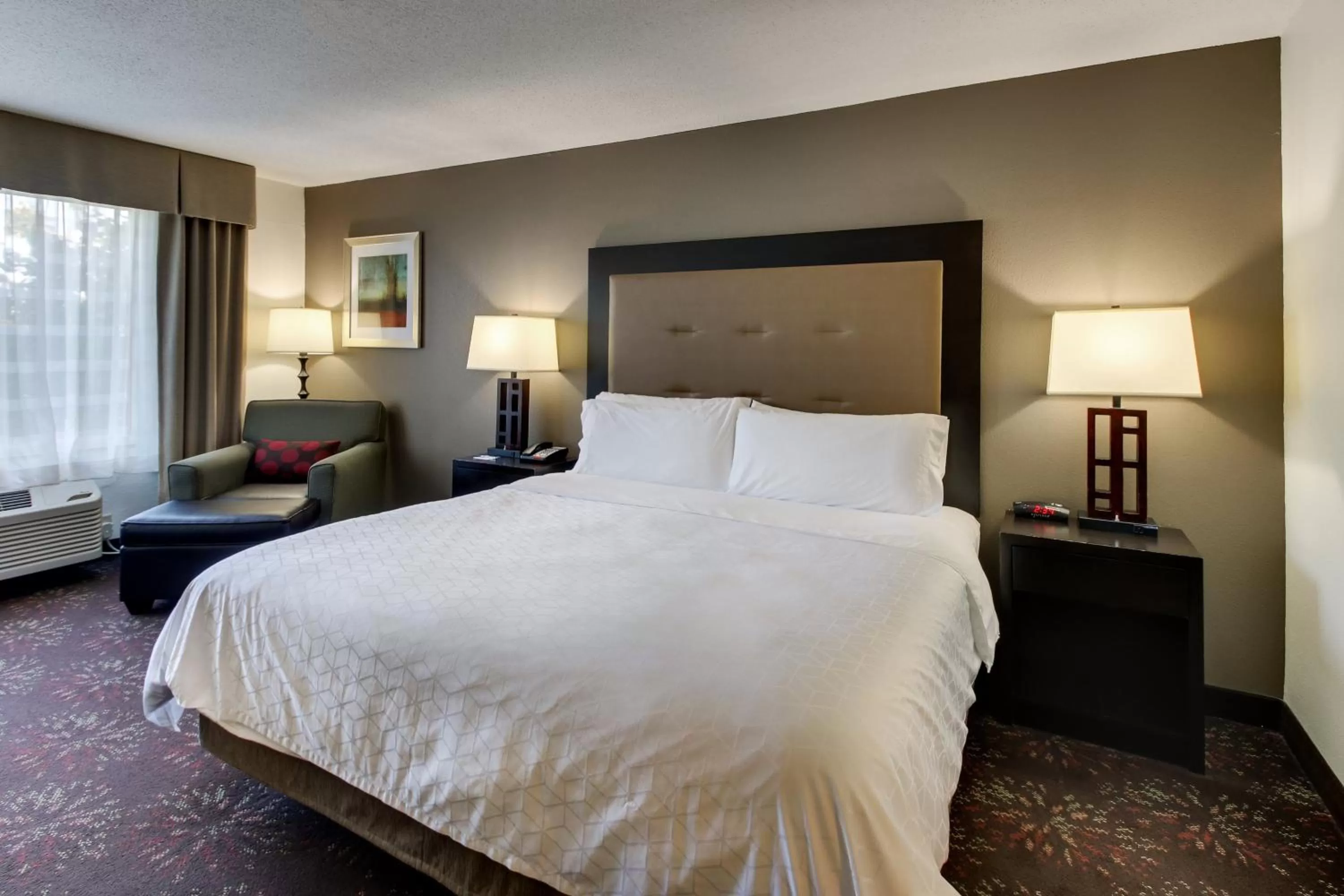 Photo of the whole room, Bed in Holiday Inn Express Hotel & Suites Lancaster-Lititz by IHG