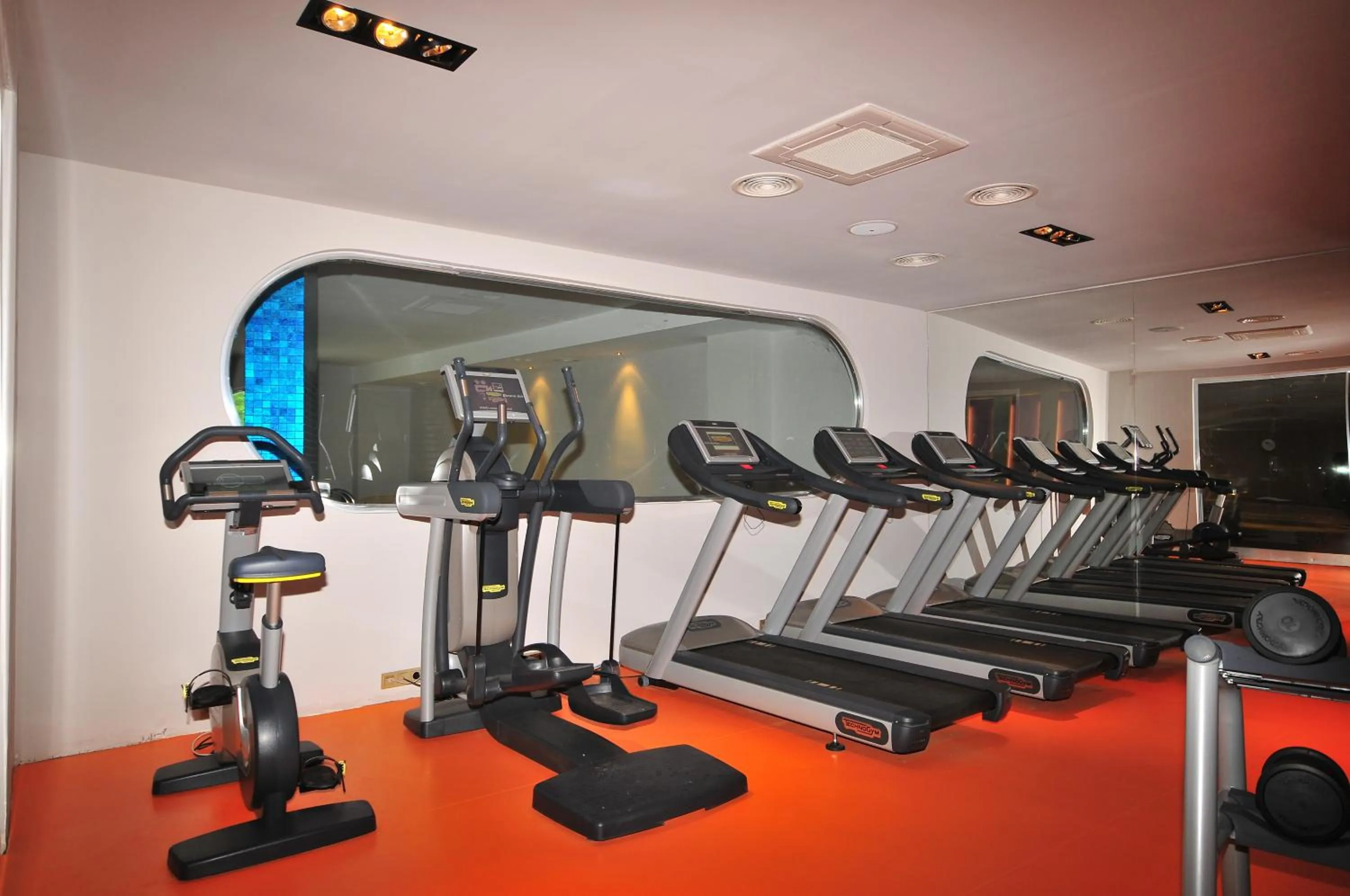 Fitness centre/facilities in Blue Bay Platinum