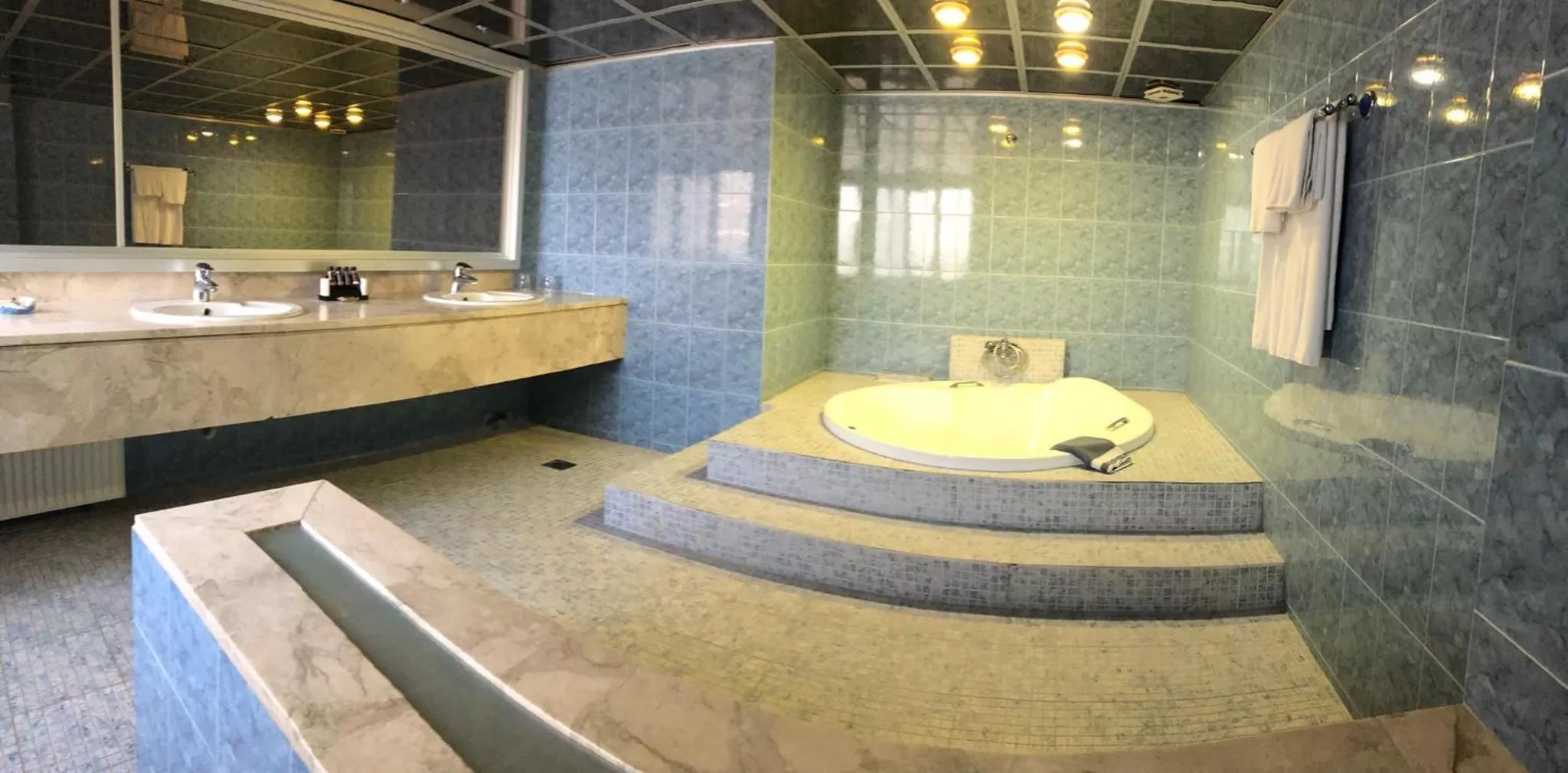 Bathroom in Philippion