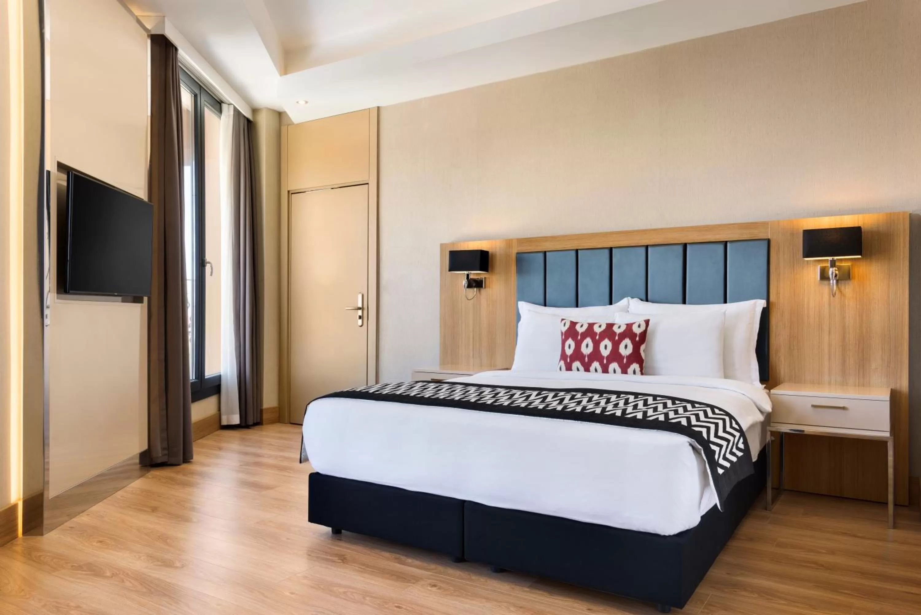 Photo of the whole room, Bed in Ramada Encore Eskişehir