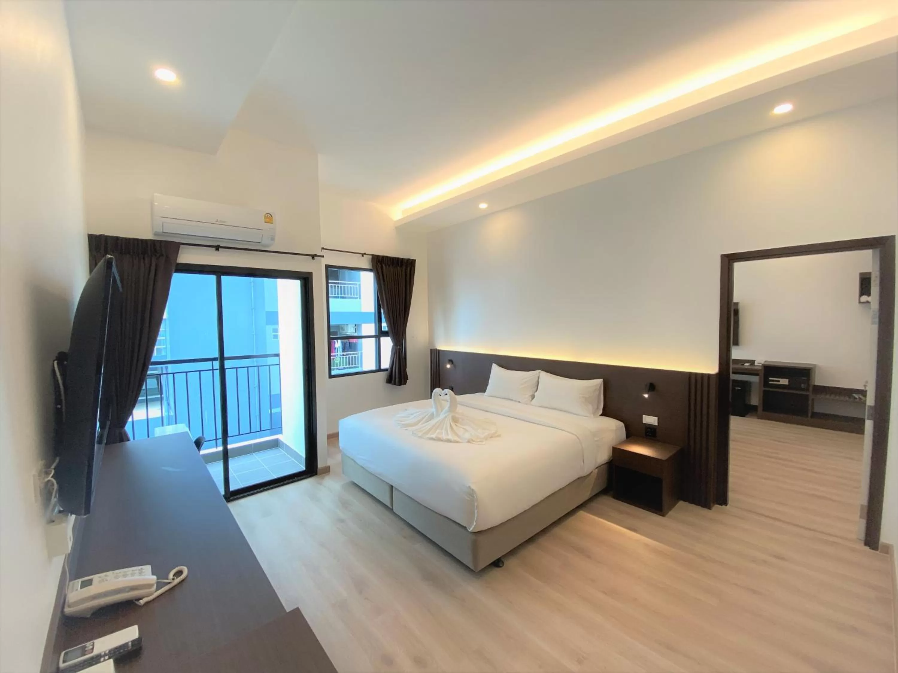 Photo of the whole room, Bed in GEEN Hotel Chonburi