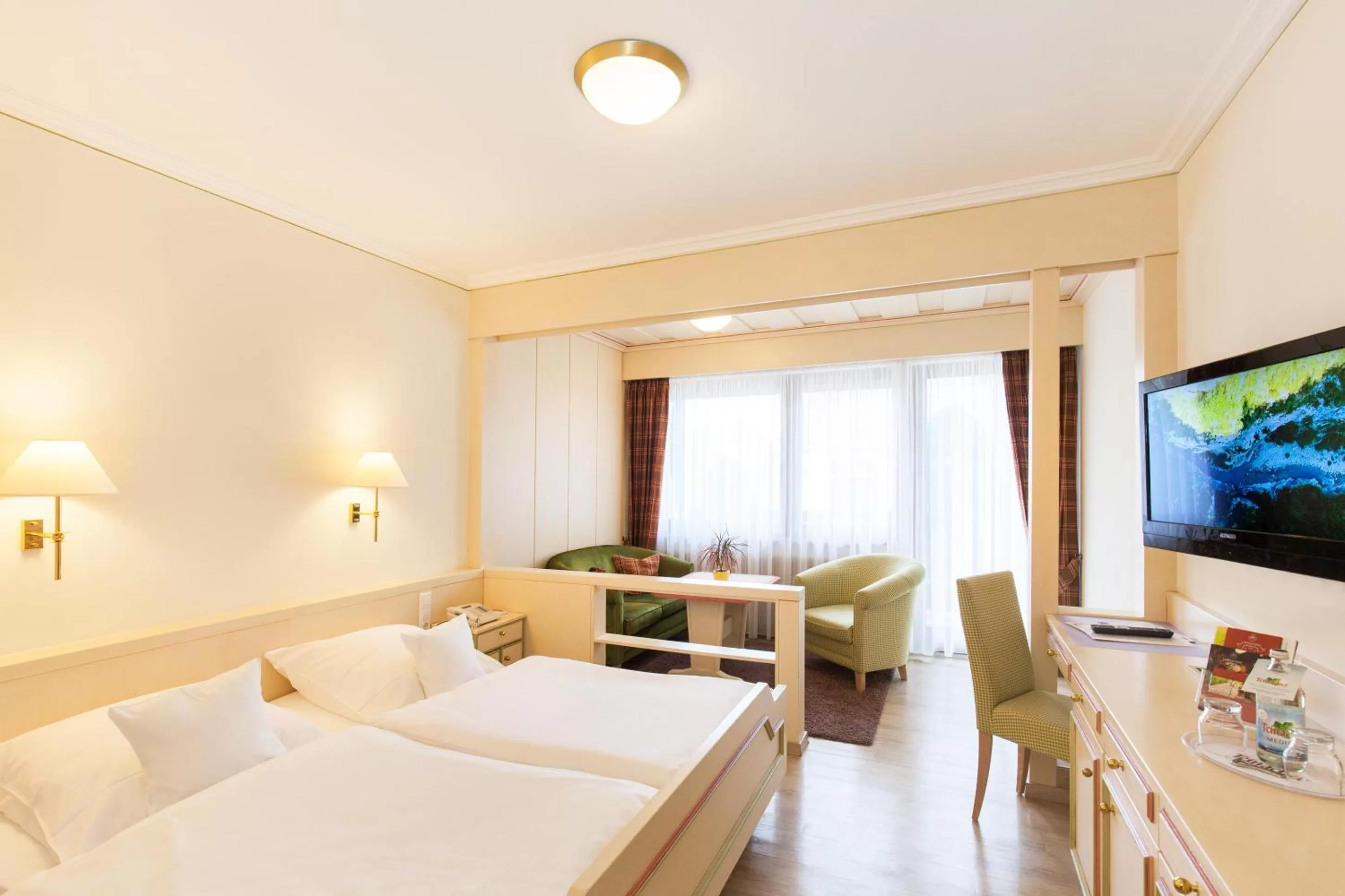 Staff, Bed in Landgasthof Hotel Hirsch