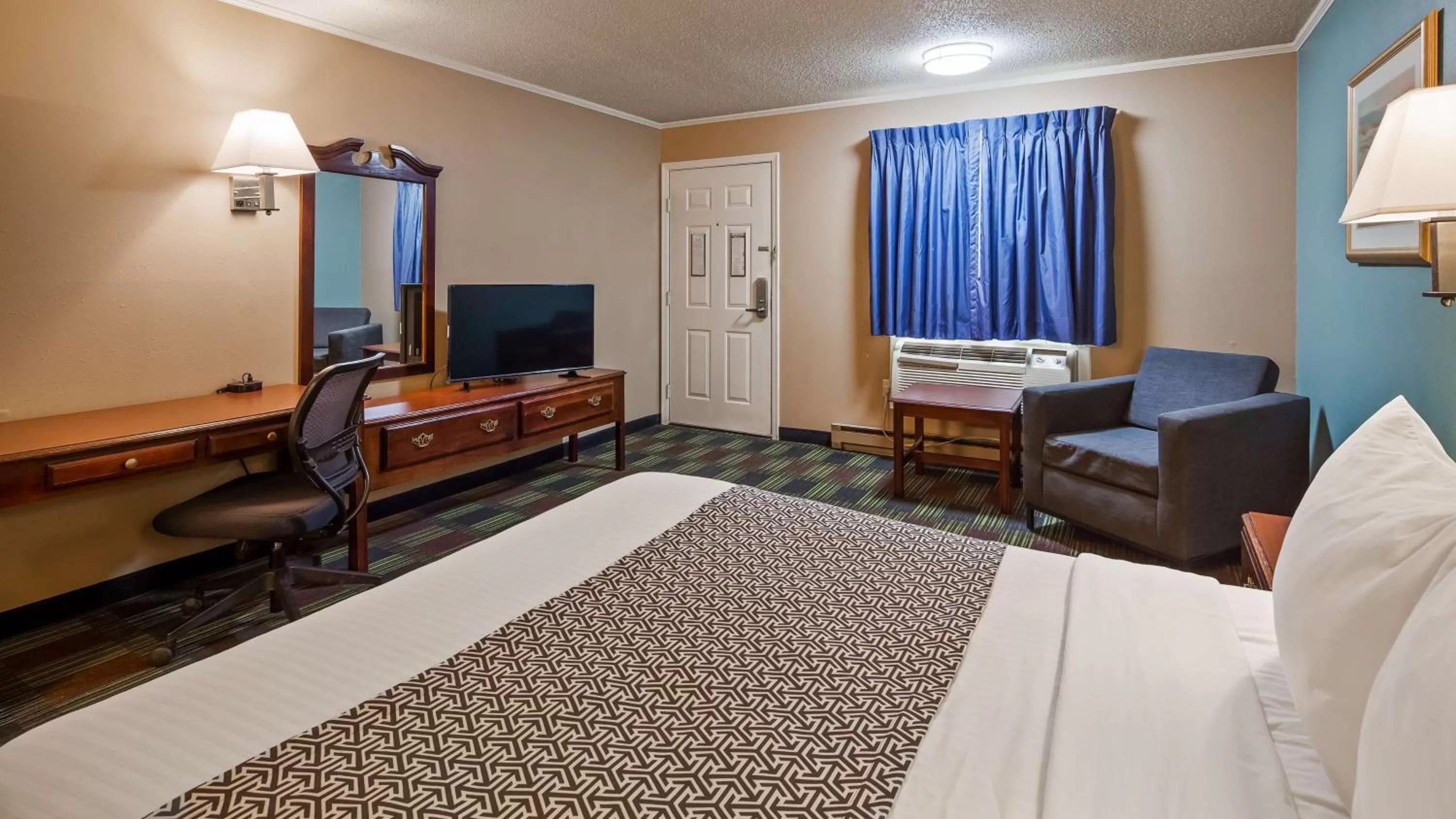 King Room - Smoking  in SureStay by Best Western Cameron