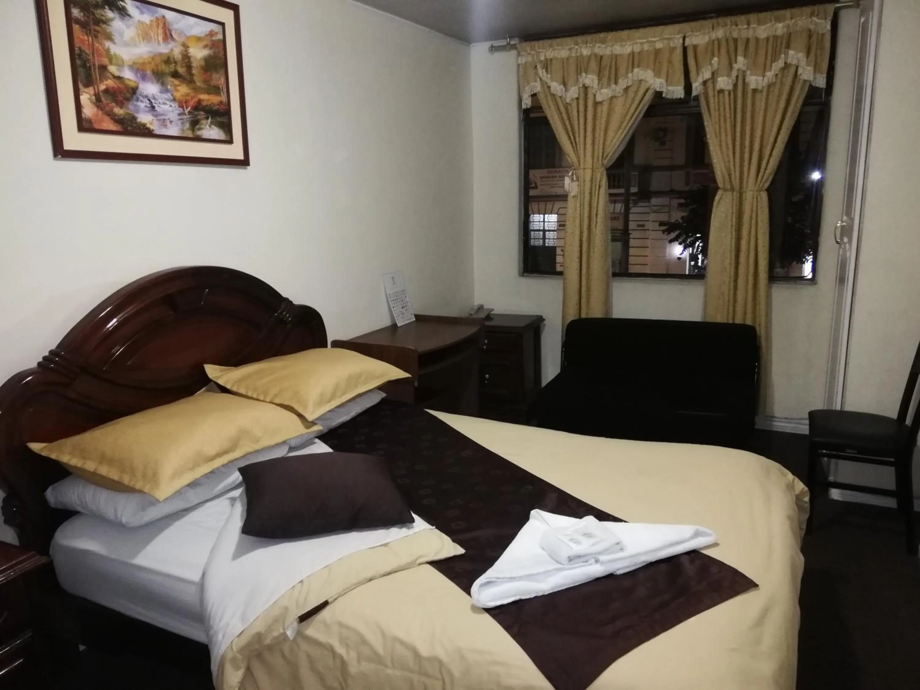 Bed in Hotel Bonaventure