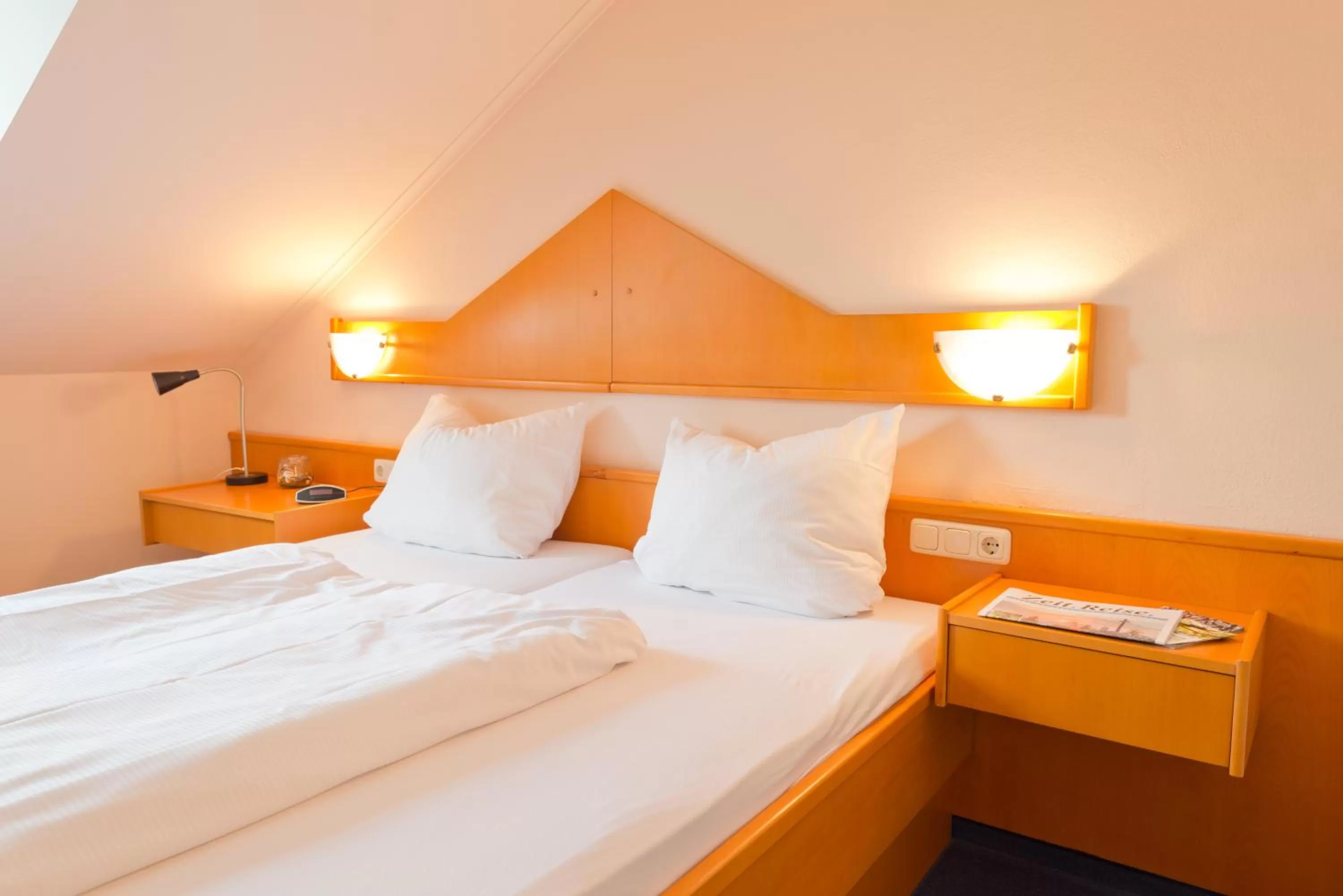 Bed in Hotel Hohenaschau