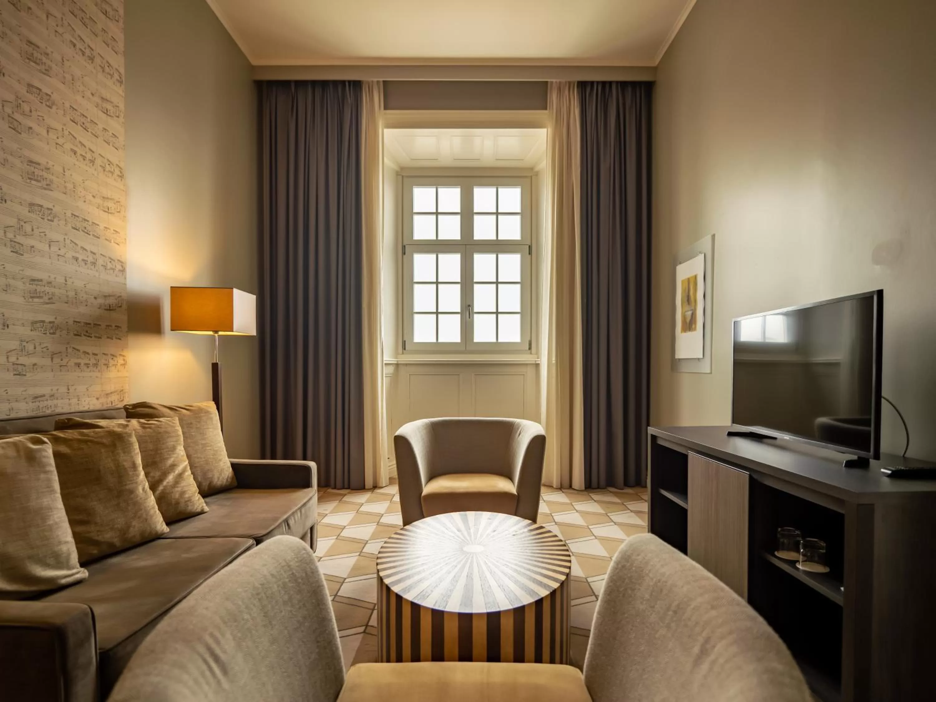 TV and multimedia in Hotel Do Colegio