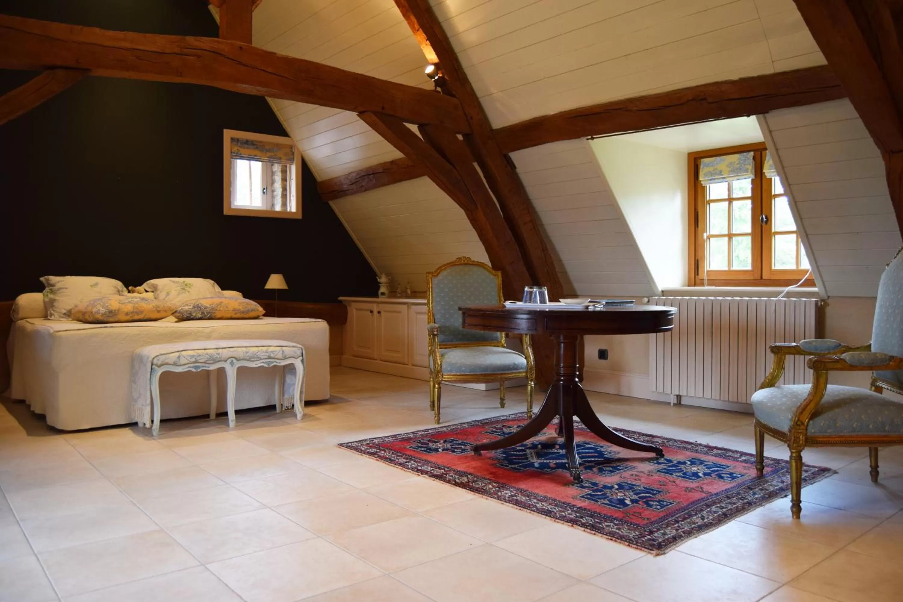 Property building, Seating Area in La Rochelière
