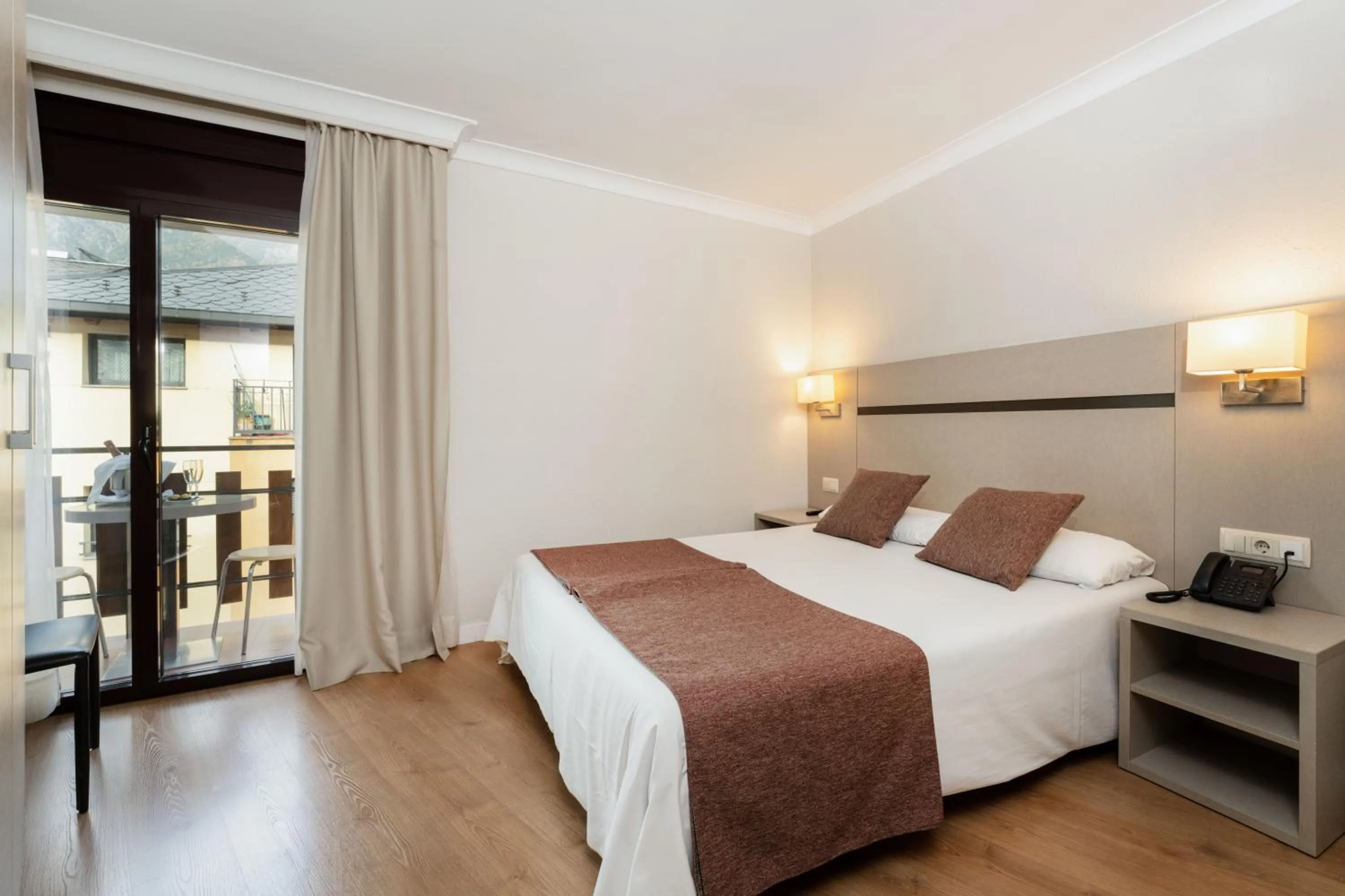 Bed in Hotel & Aparthotel Cosmos