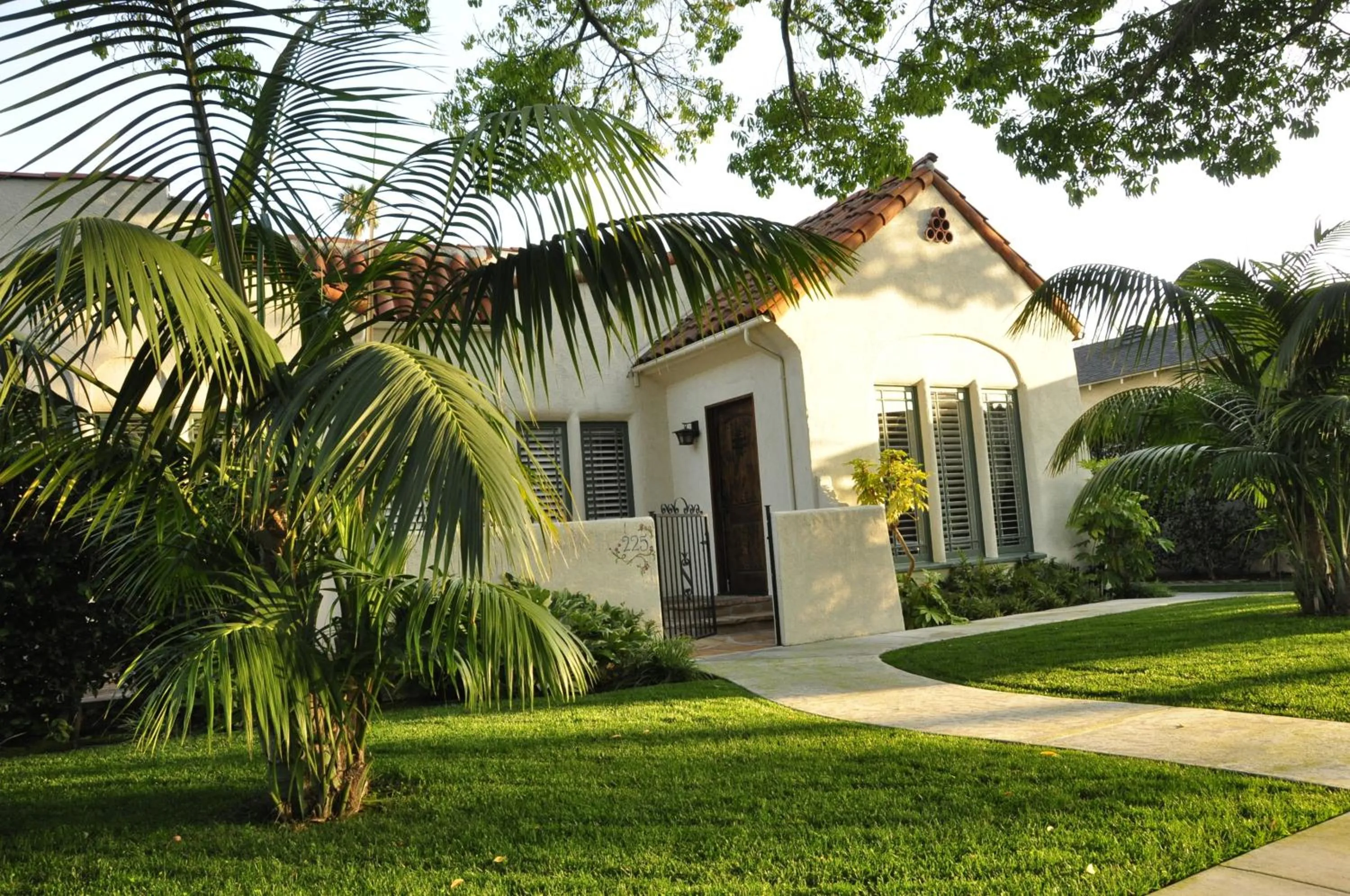 Facade/entrance in The Eagle Inn