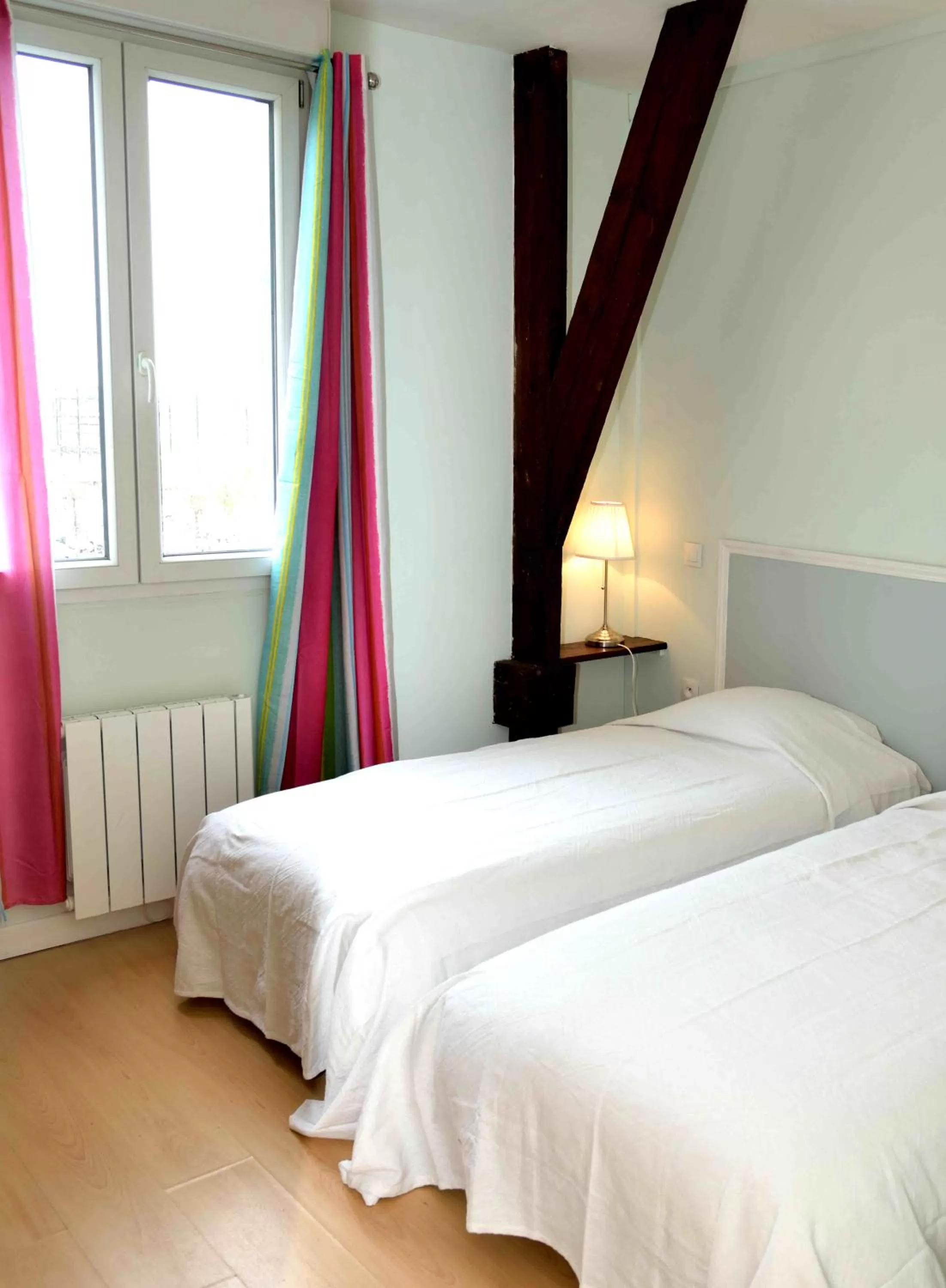 Bedroom, Bed in Apparthotel Douai Gare