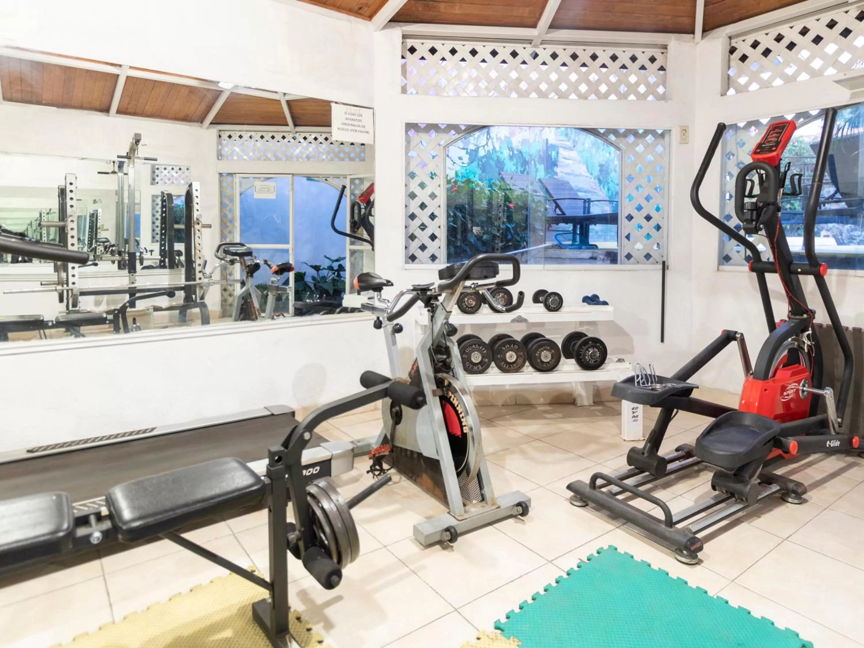 Fitness centre/facilities in Vf Hotel