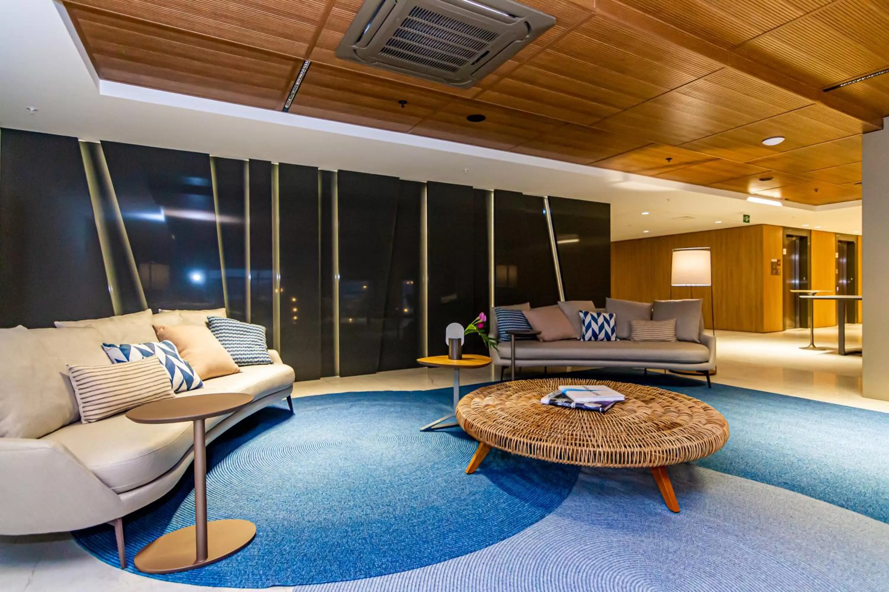 Living room in Mercure Itajai Navegantes