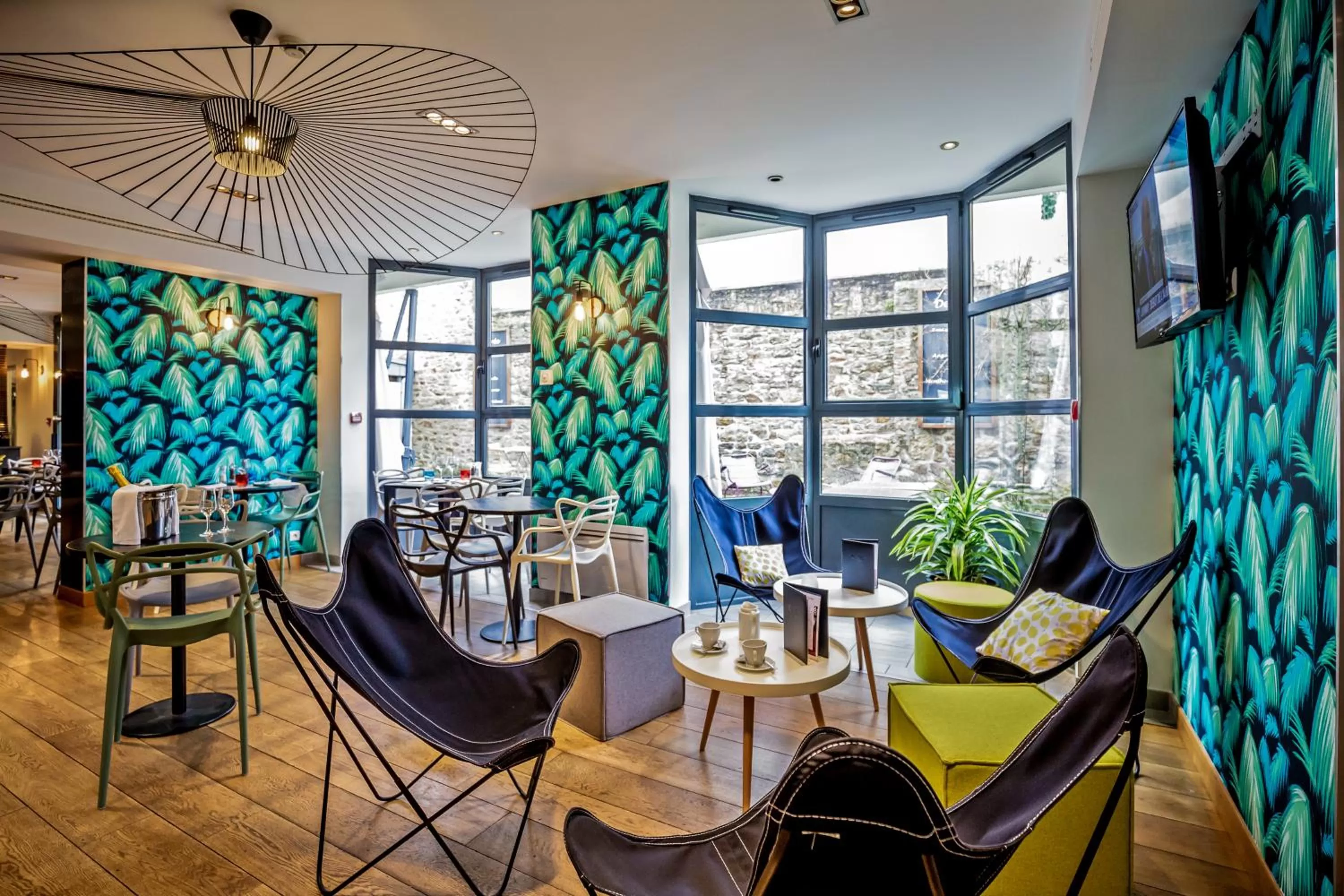 Patio in Best Western Plus Hôtel Vannes Centre Ville