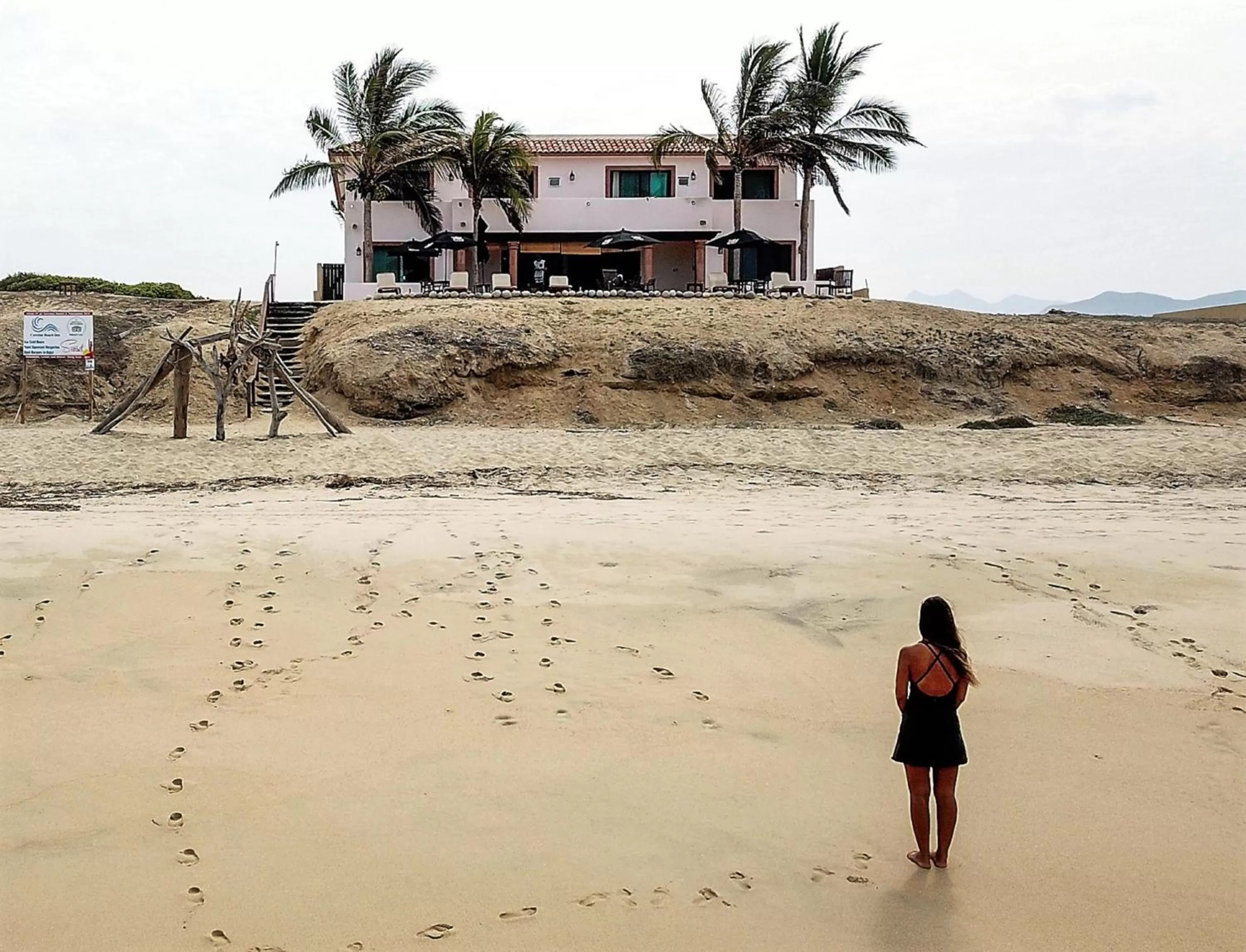 Property building in Cerritos Beach Inn