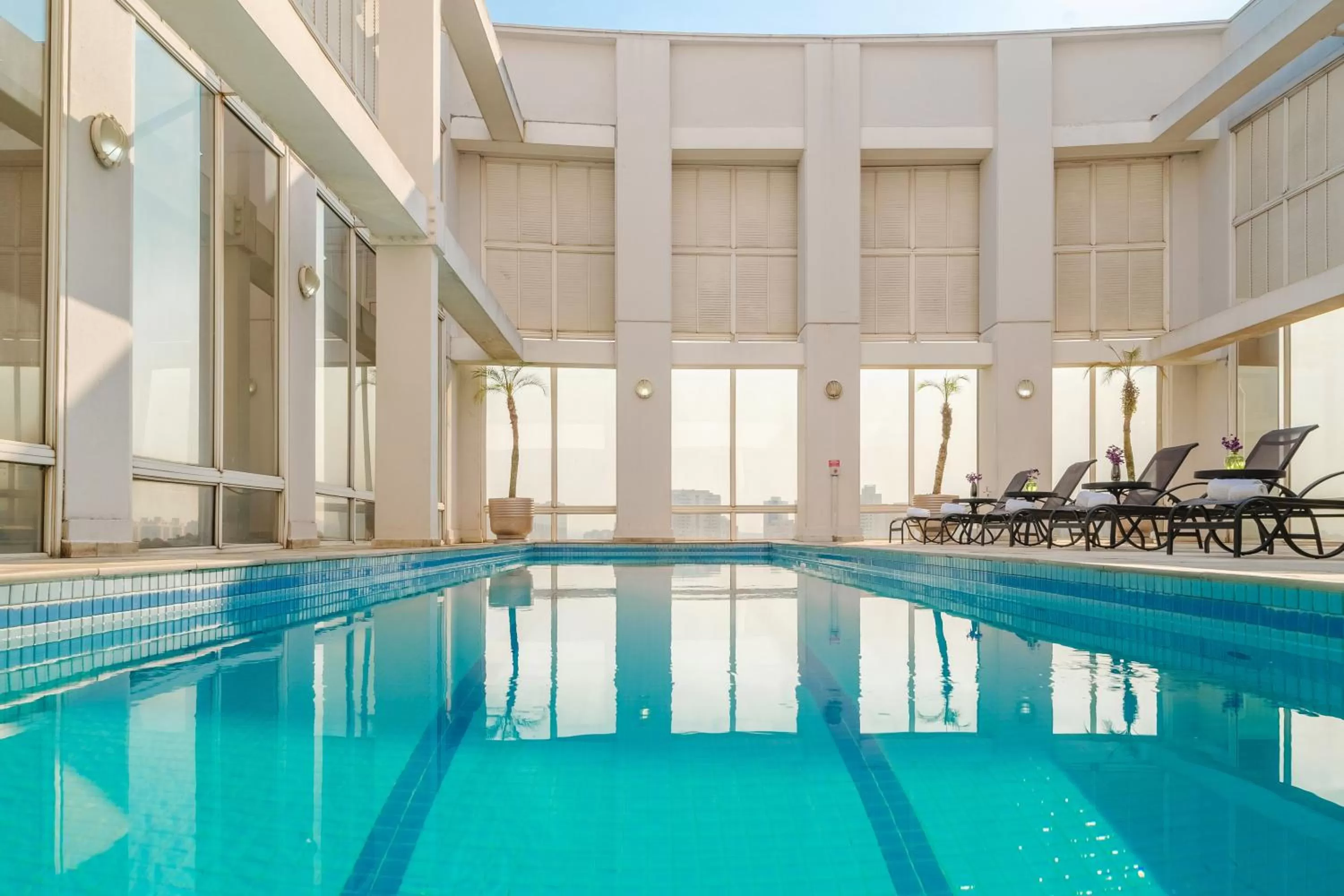 Pool view in Mercure Guarulhos Aeroporto