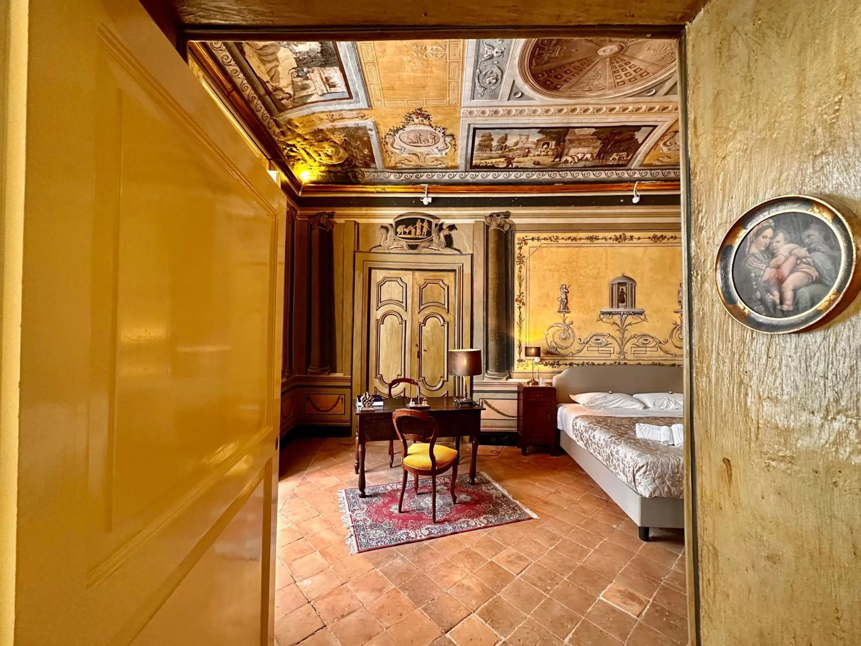 Bedroom, Bed in Casa Santangelo Suites