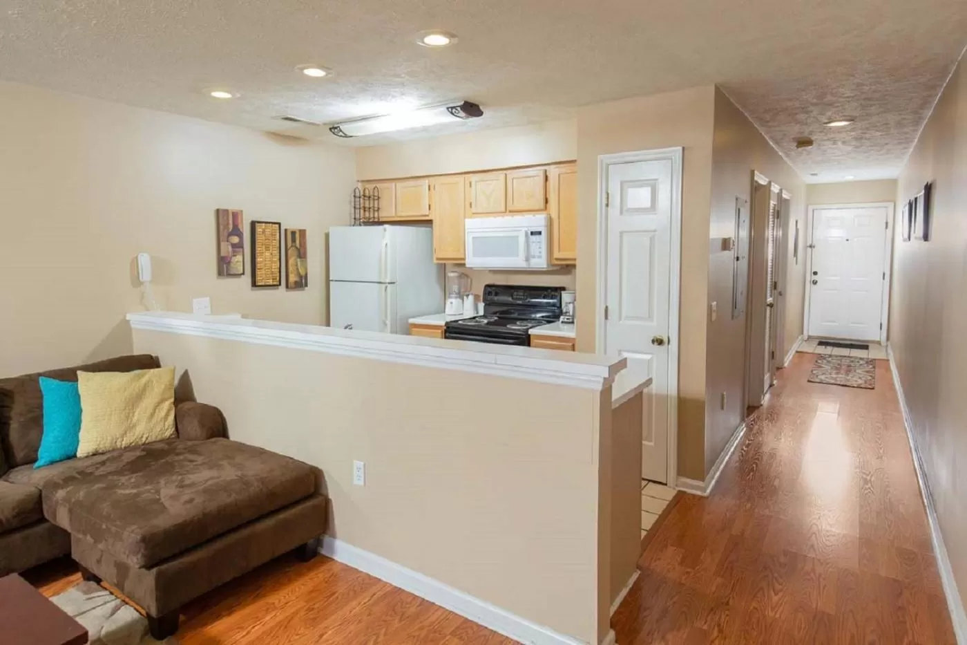 Kitchen or kitchenette, Kitchen/Kitchenette in River Oaks Golf Resort