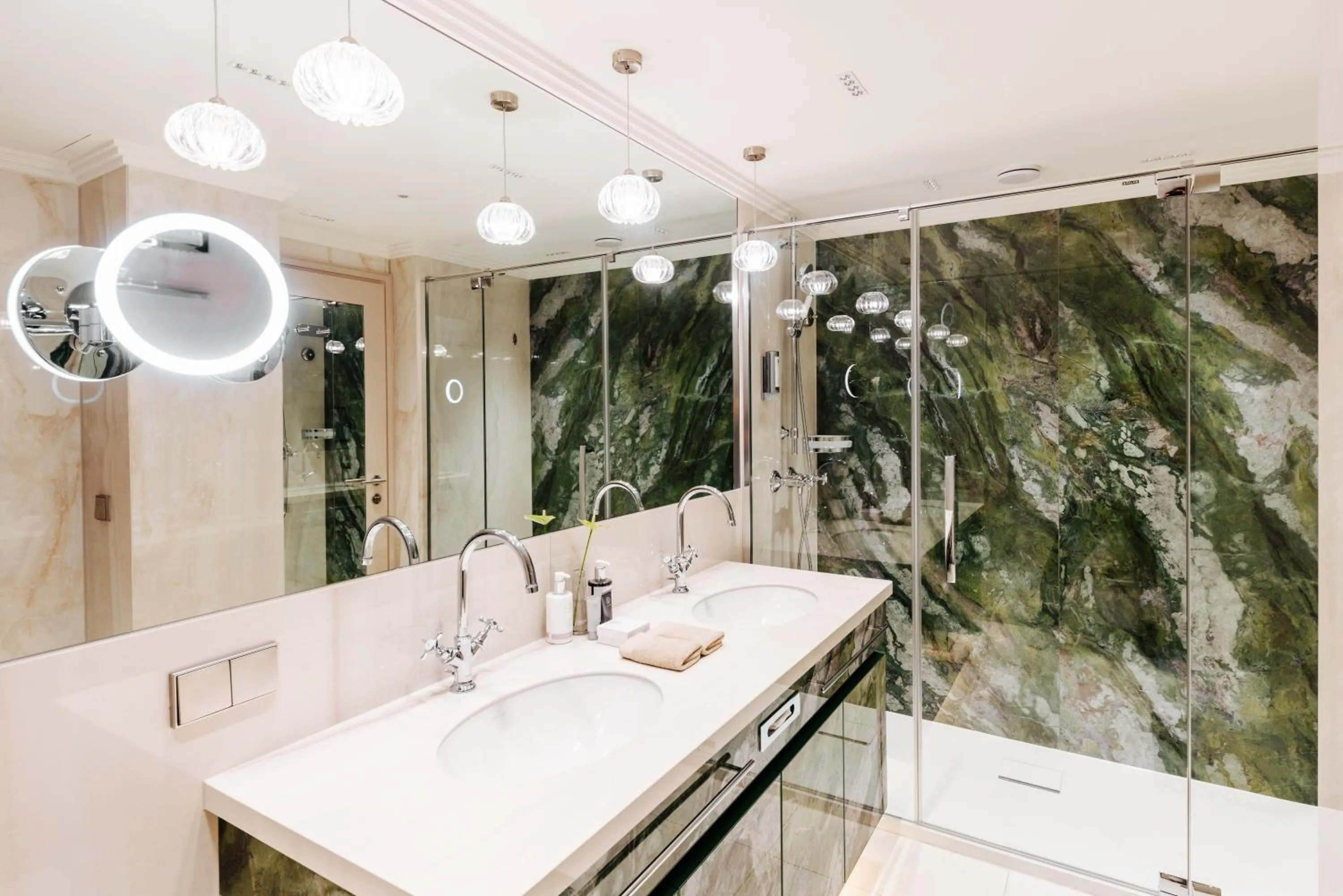 Bathroom in Hotel Schloss Seefels