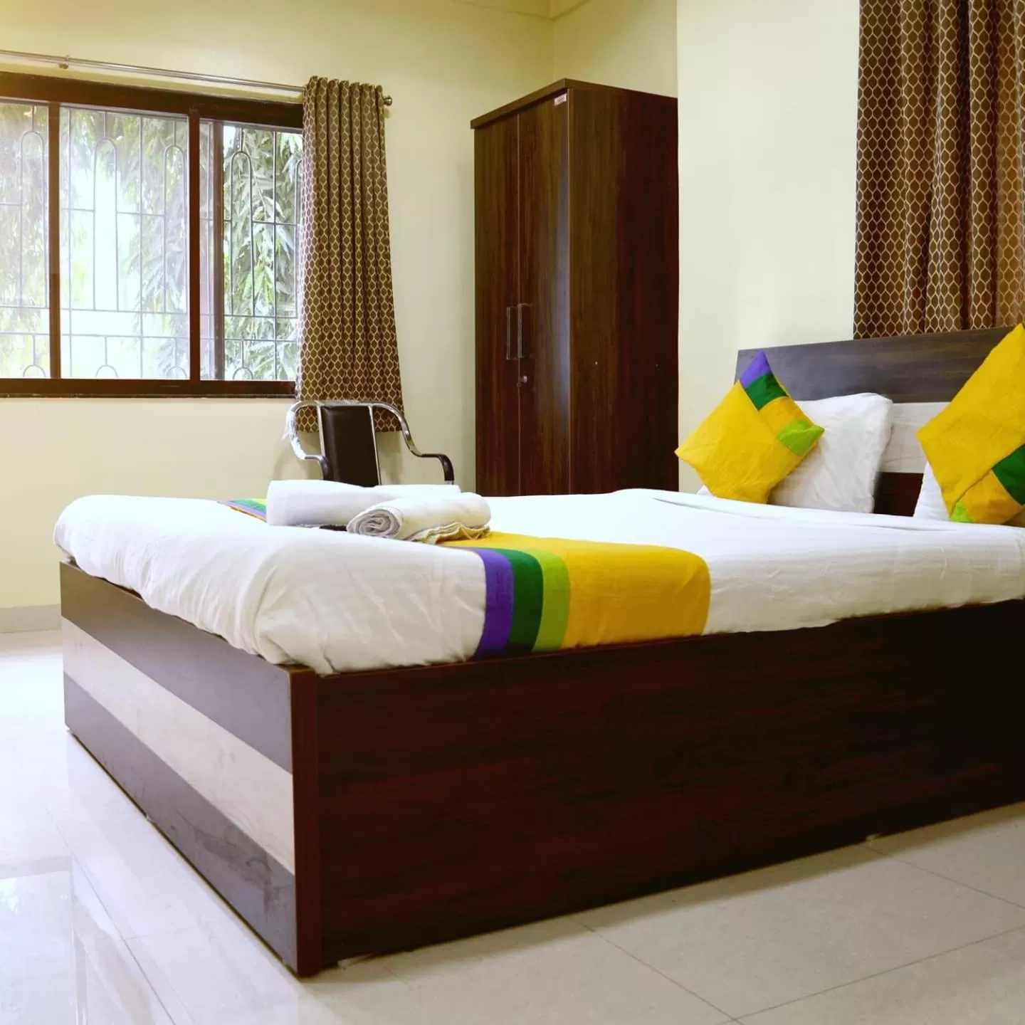 Photo of the whole room, Bed in Hotel Bestow Inn Koregaon Park Pune -Near Osho Ashram