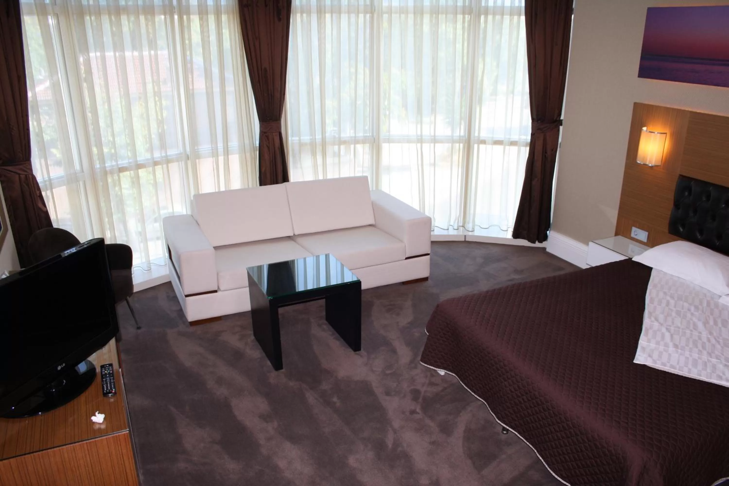 TV and multimedia, Bed in City Hotel Plovdiv