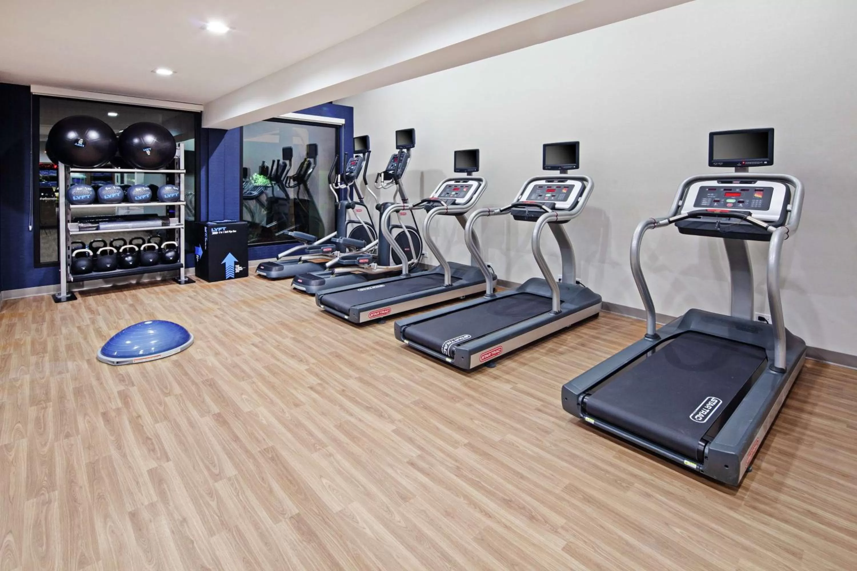 Fitness centre/facilities in Homewood Suites By Hilton San Diego Central