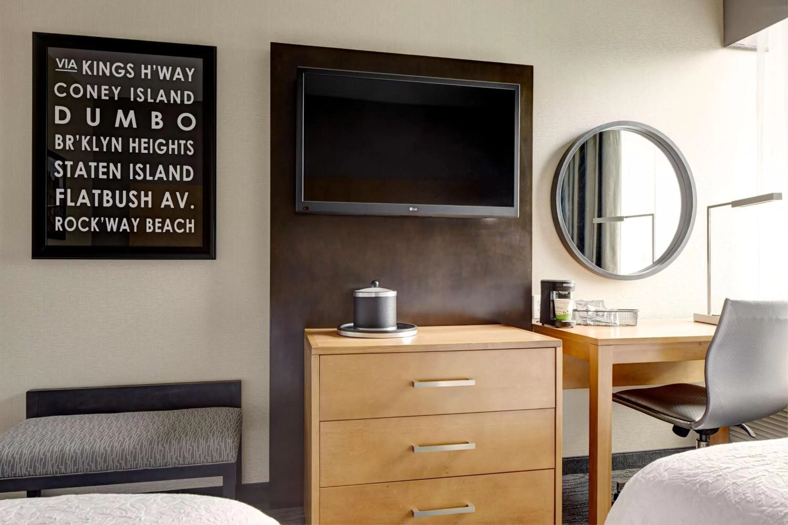 Bed in Hampton Inn Brooklyn Downtown