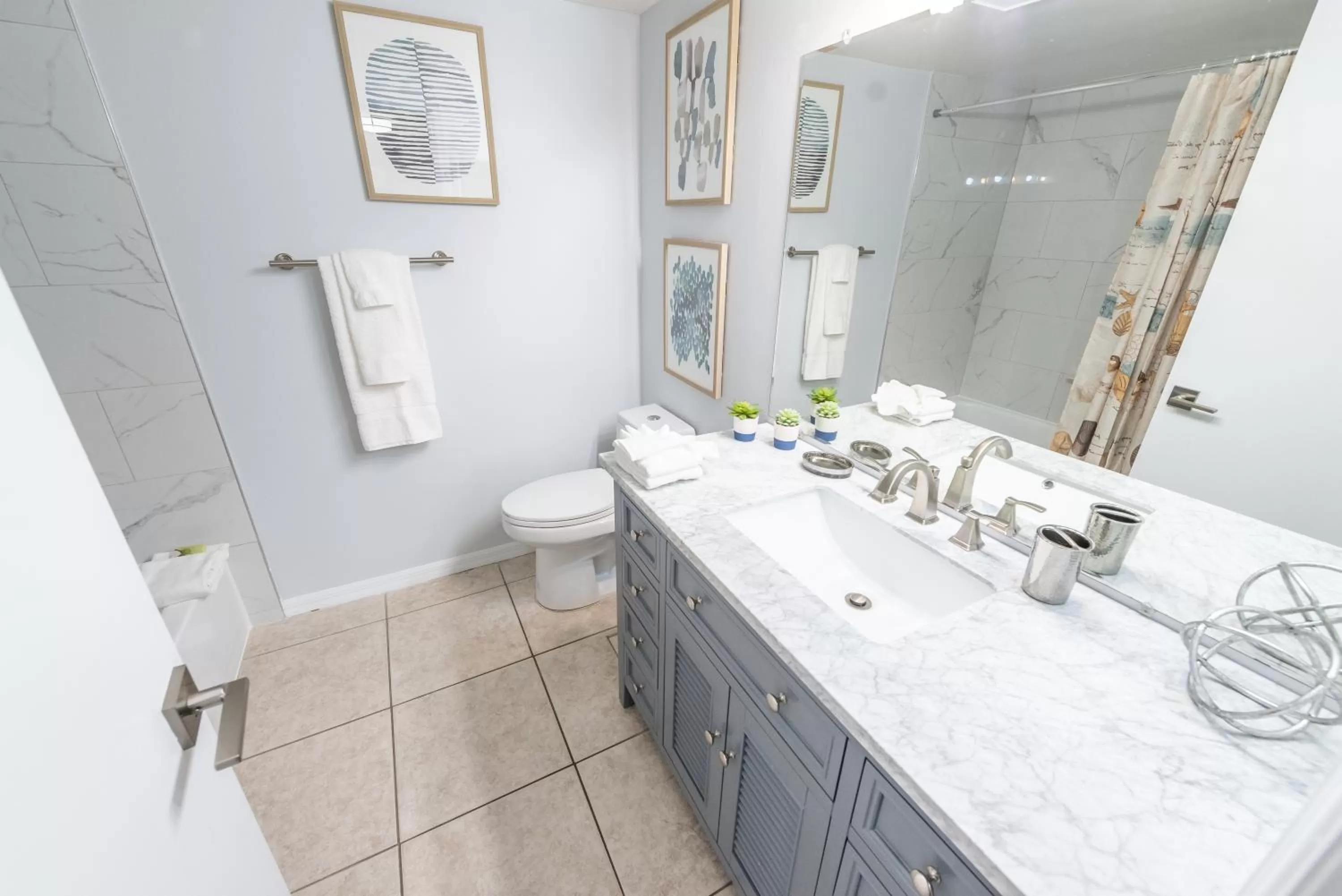 Bathroom in Sandcastles