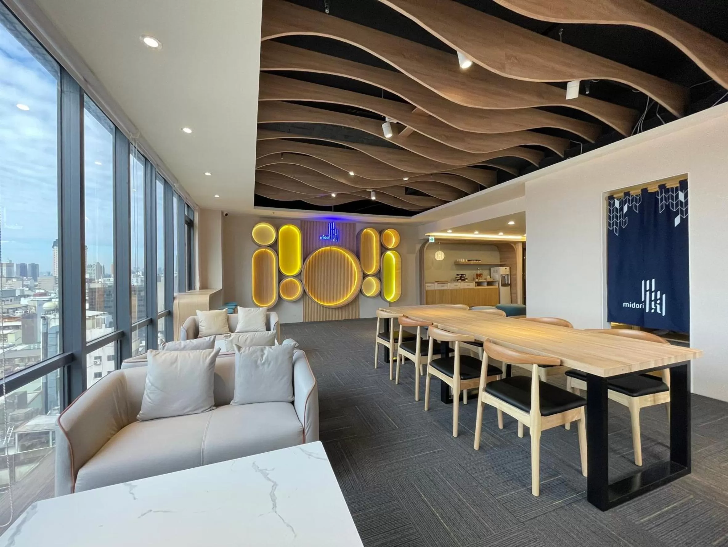 Property building in Green Hotel - Midori