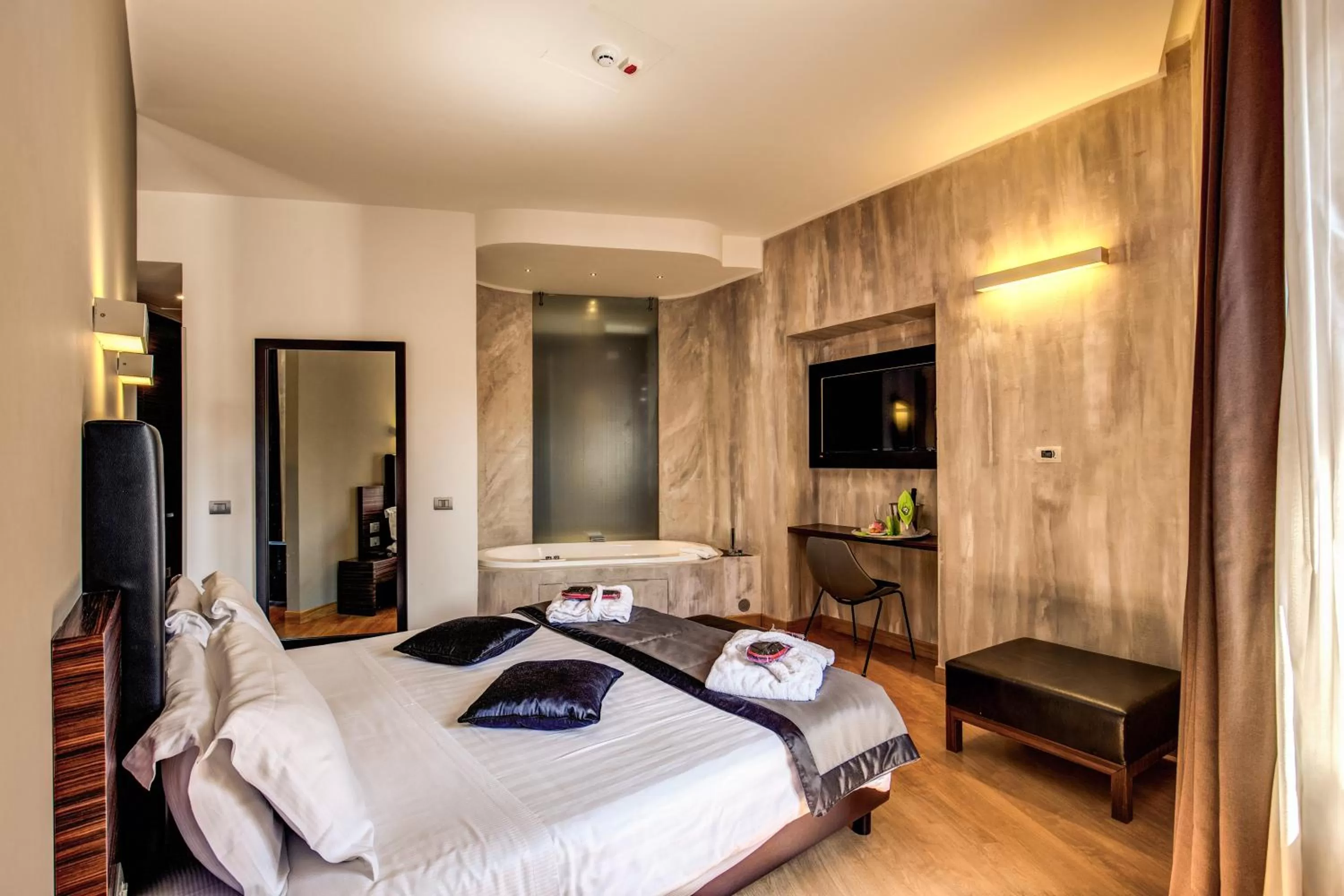 Photo of the whole room, Bed in Trevi Collection Hotel - Gruppo Trevi Hotels