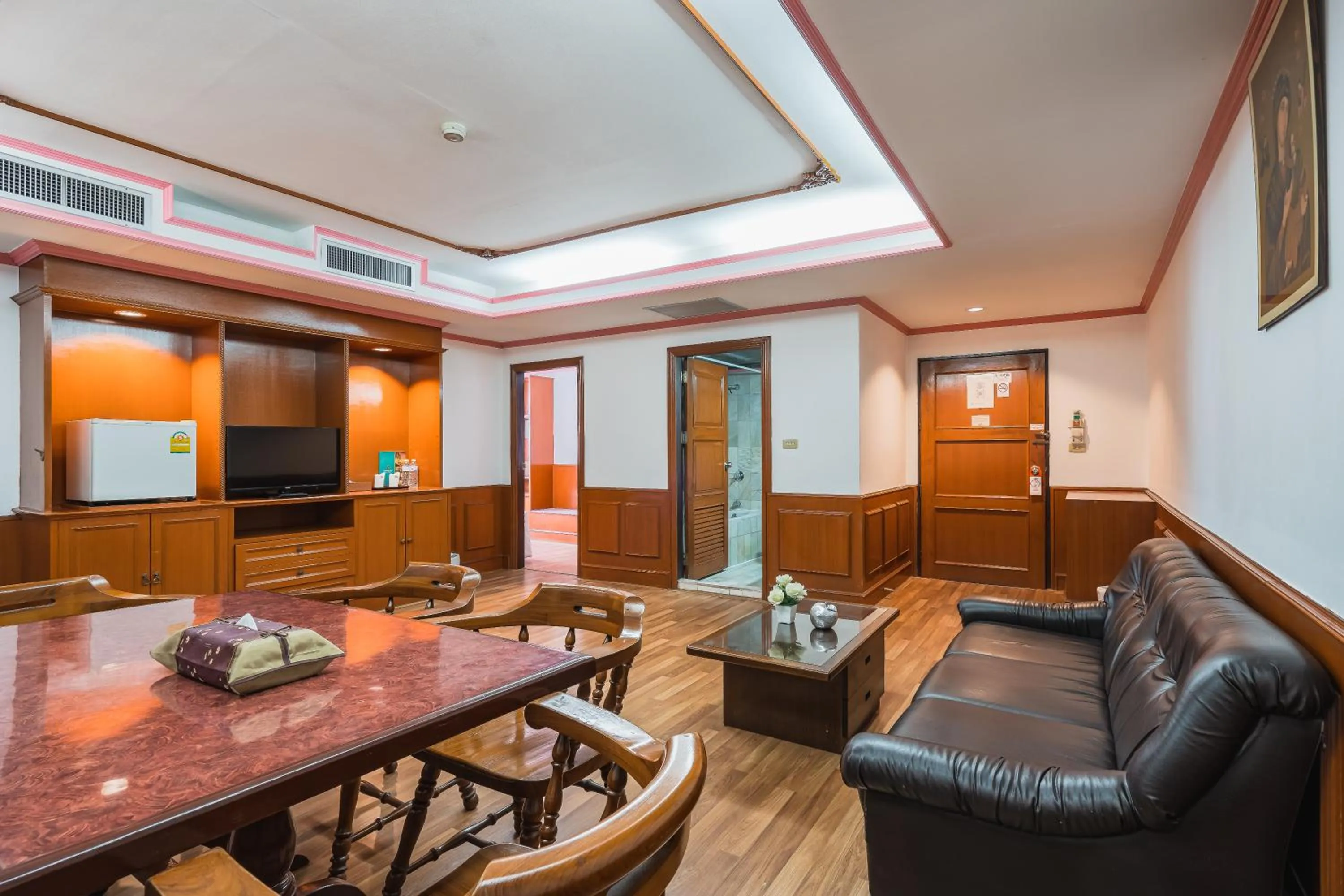 Living room in Elizabeth Hotel