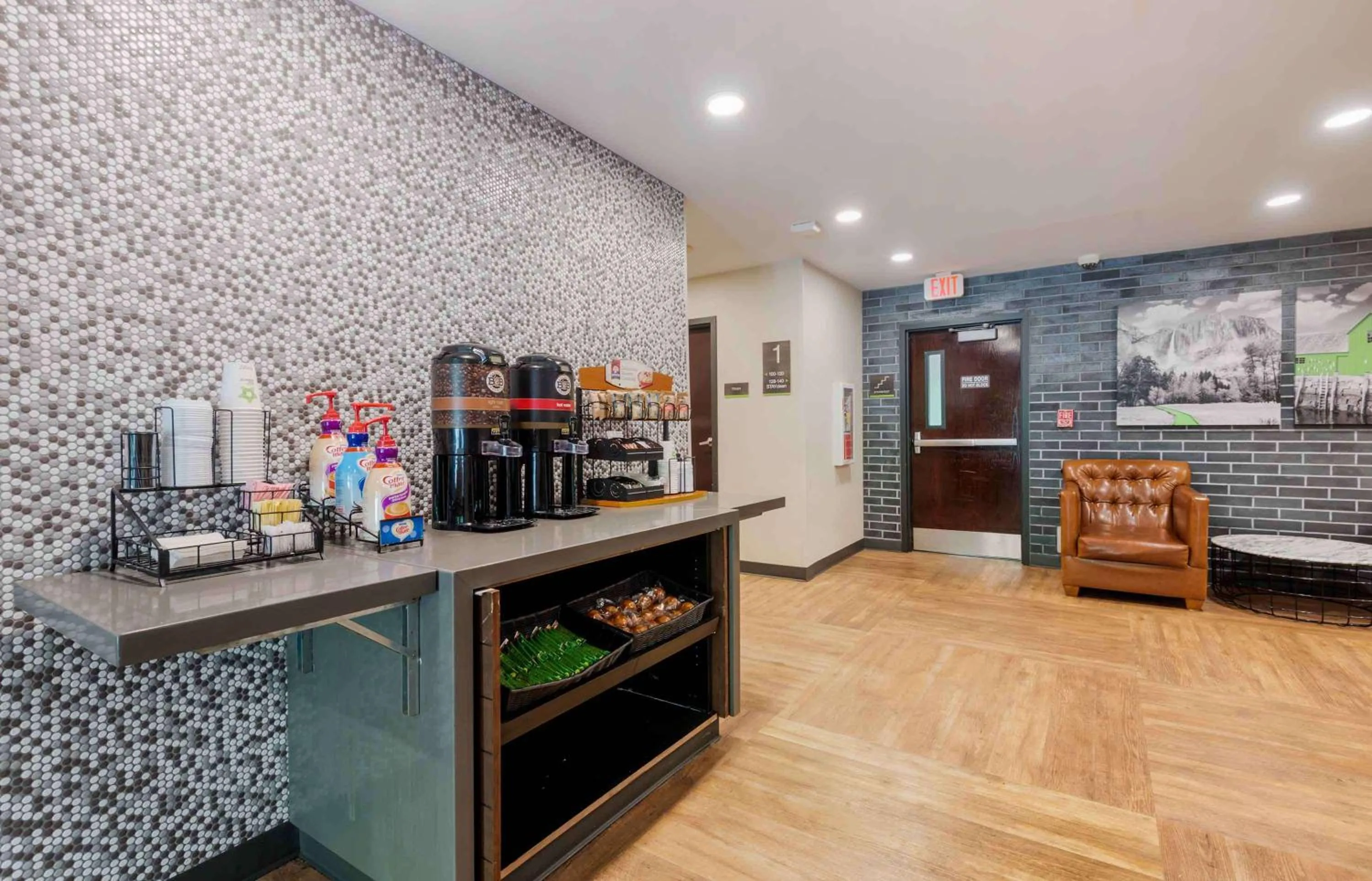 Breakfast in Extended Stay America Suites - Charlotte - University Place