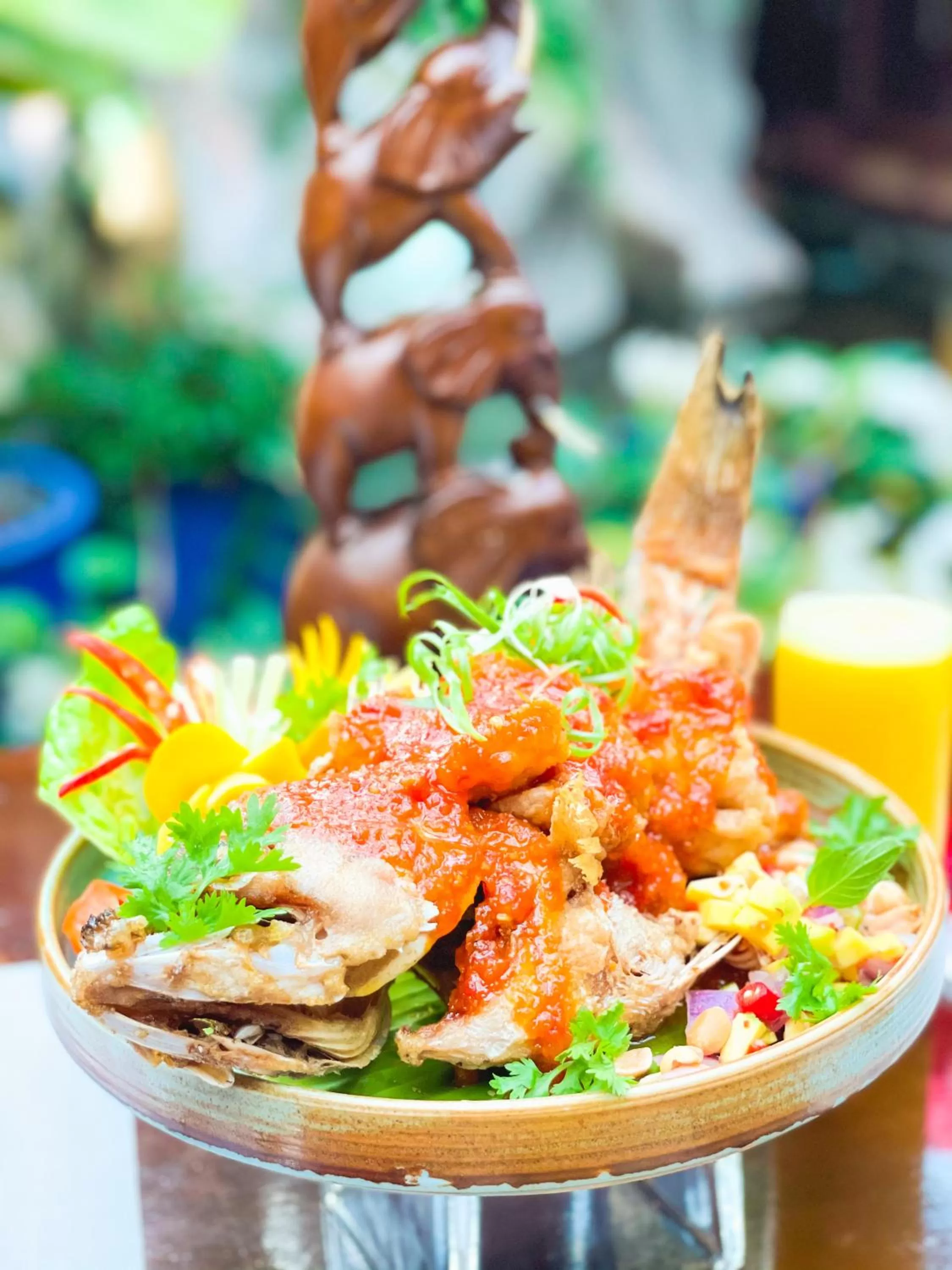 Food in Mövenpick Grand Al Bustan