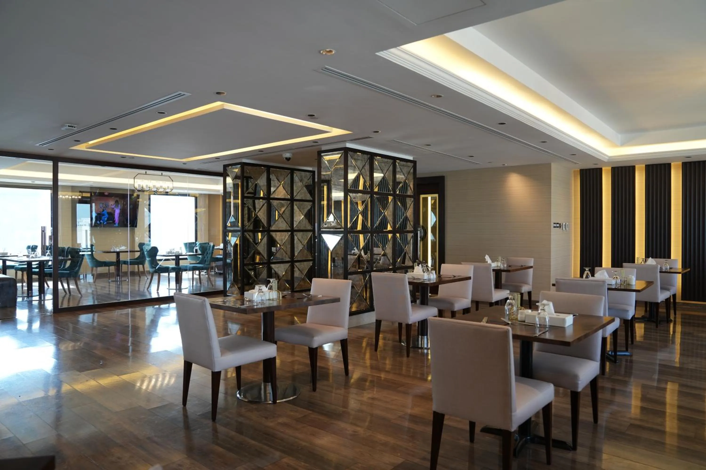 Restaurant/places to eat in Millennium Central Kuwait Downtown