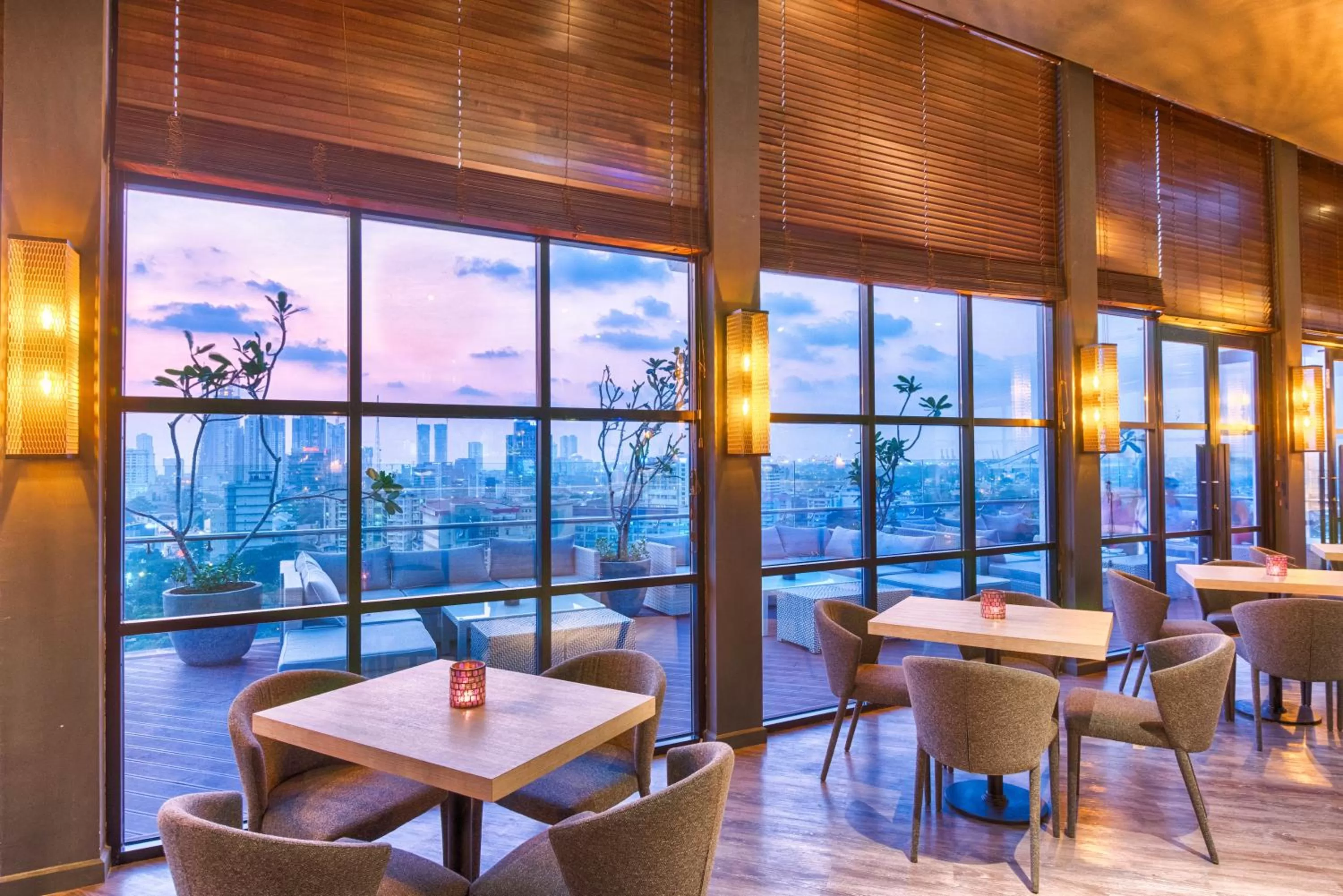 Restaurant/places to eat in Jetwing Colombo Seven