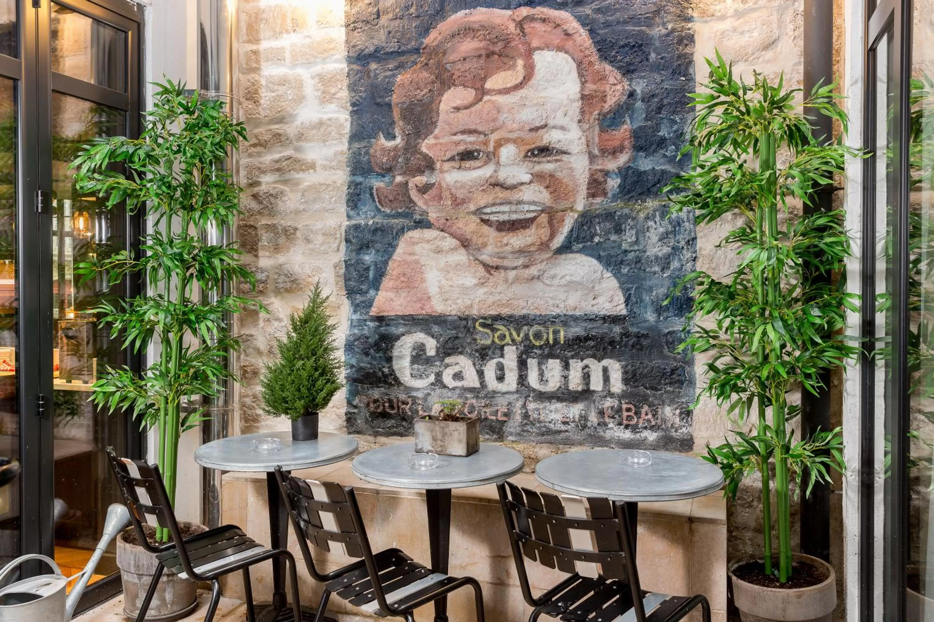 Patio in Hotel Scarlett