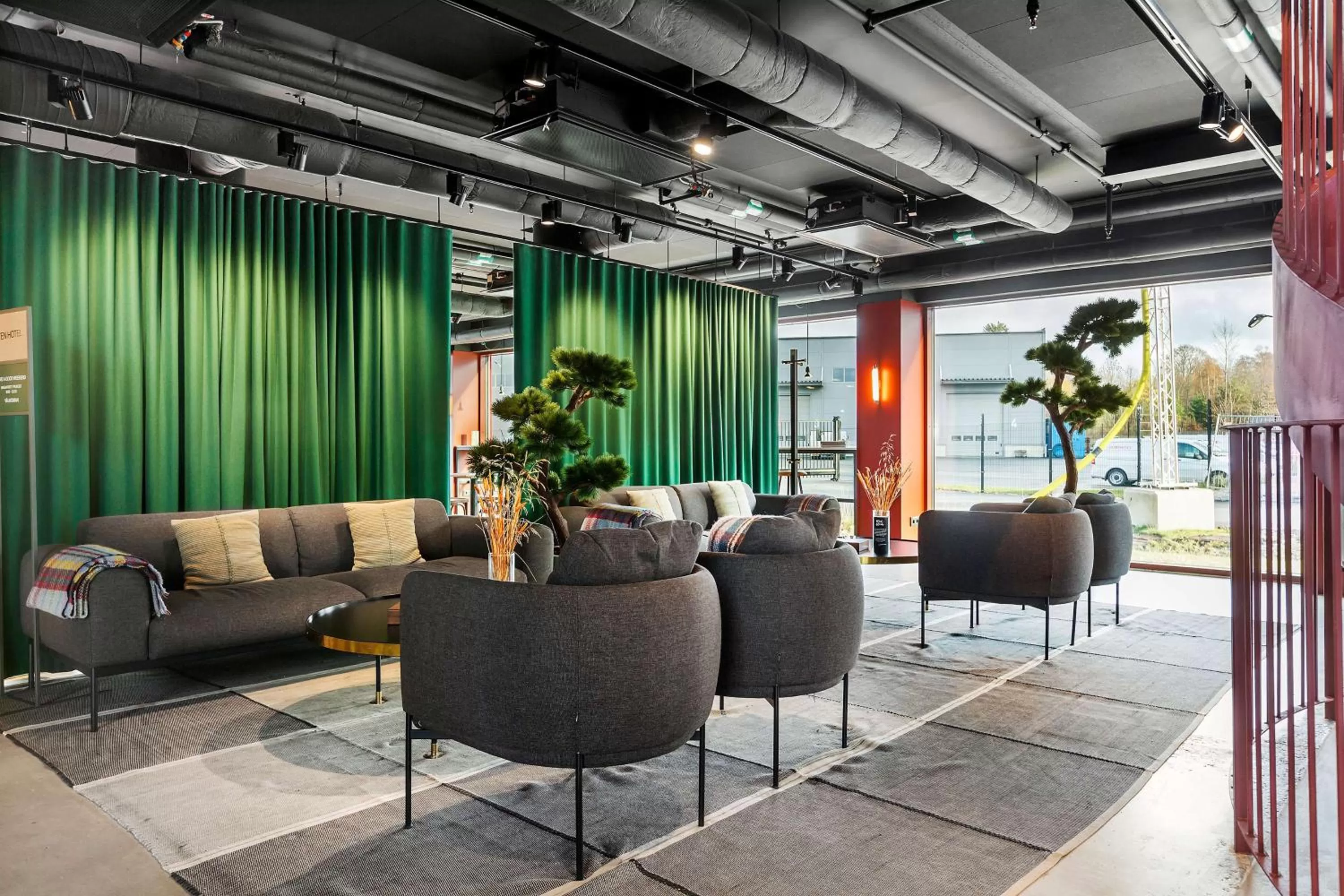 Lobby or reception in Best Western Plus Ten Hotel