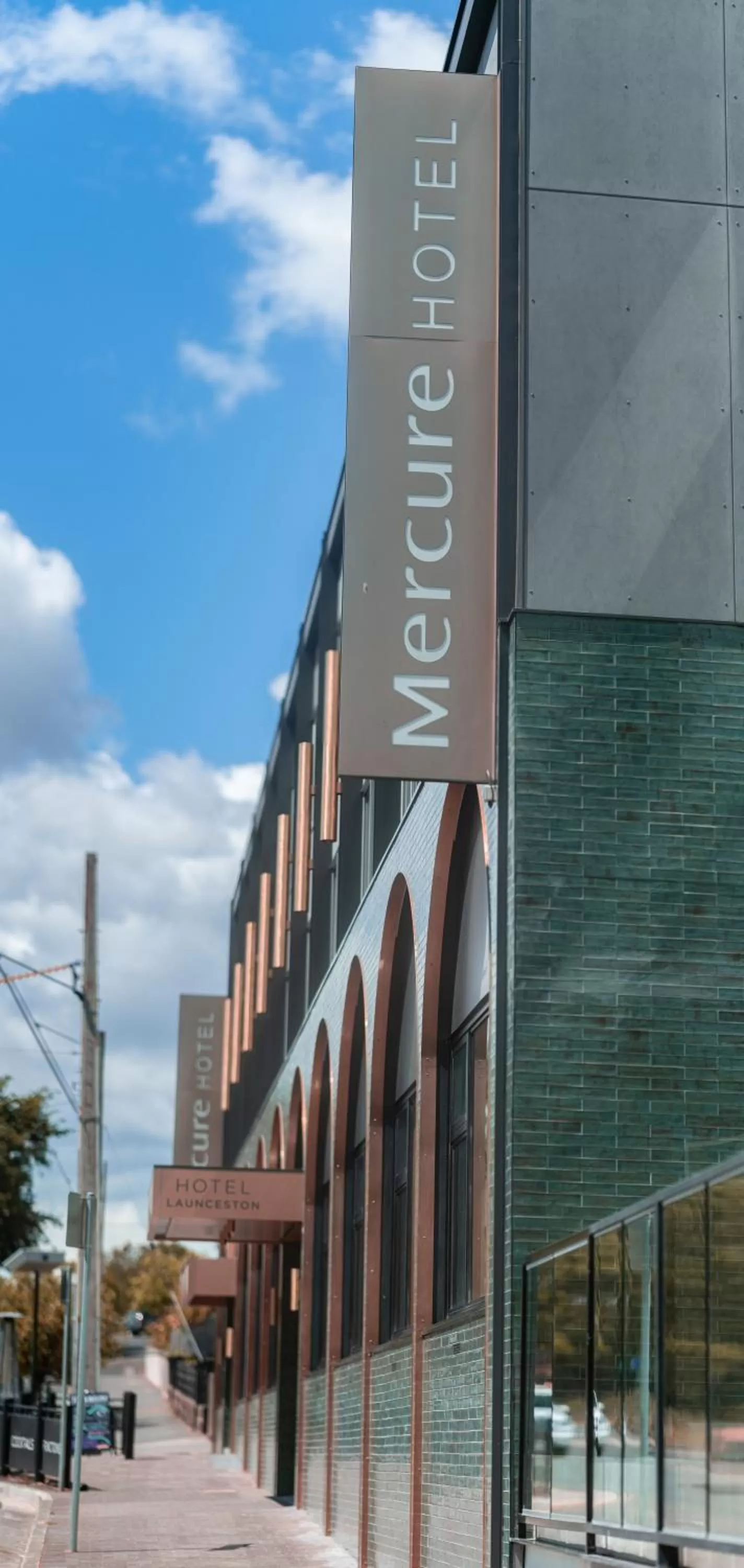 Property building in Mercure Launceston
