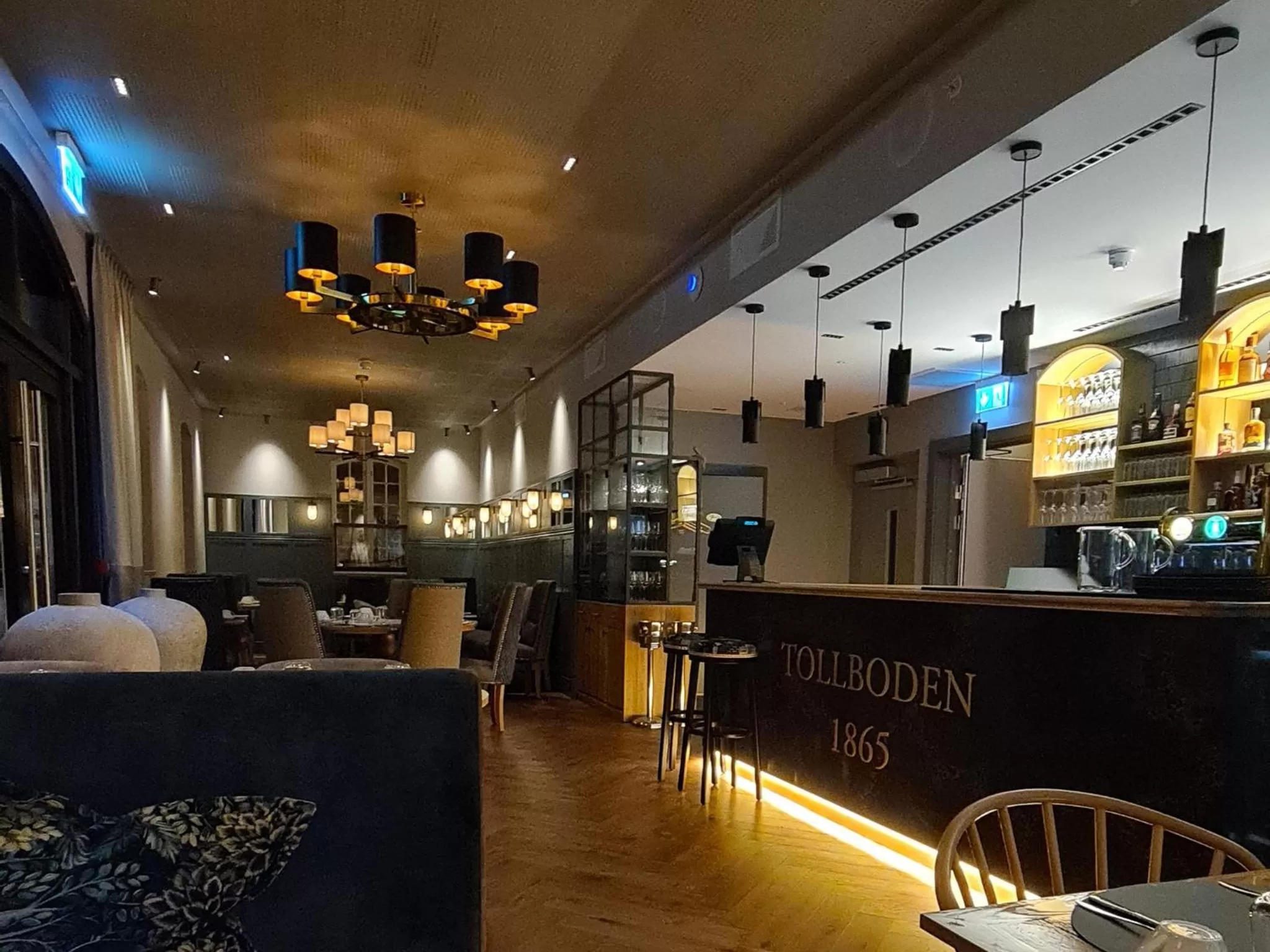 Restaurant/places to eat in Det Lille Hotel