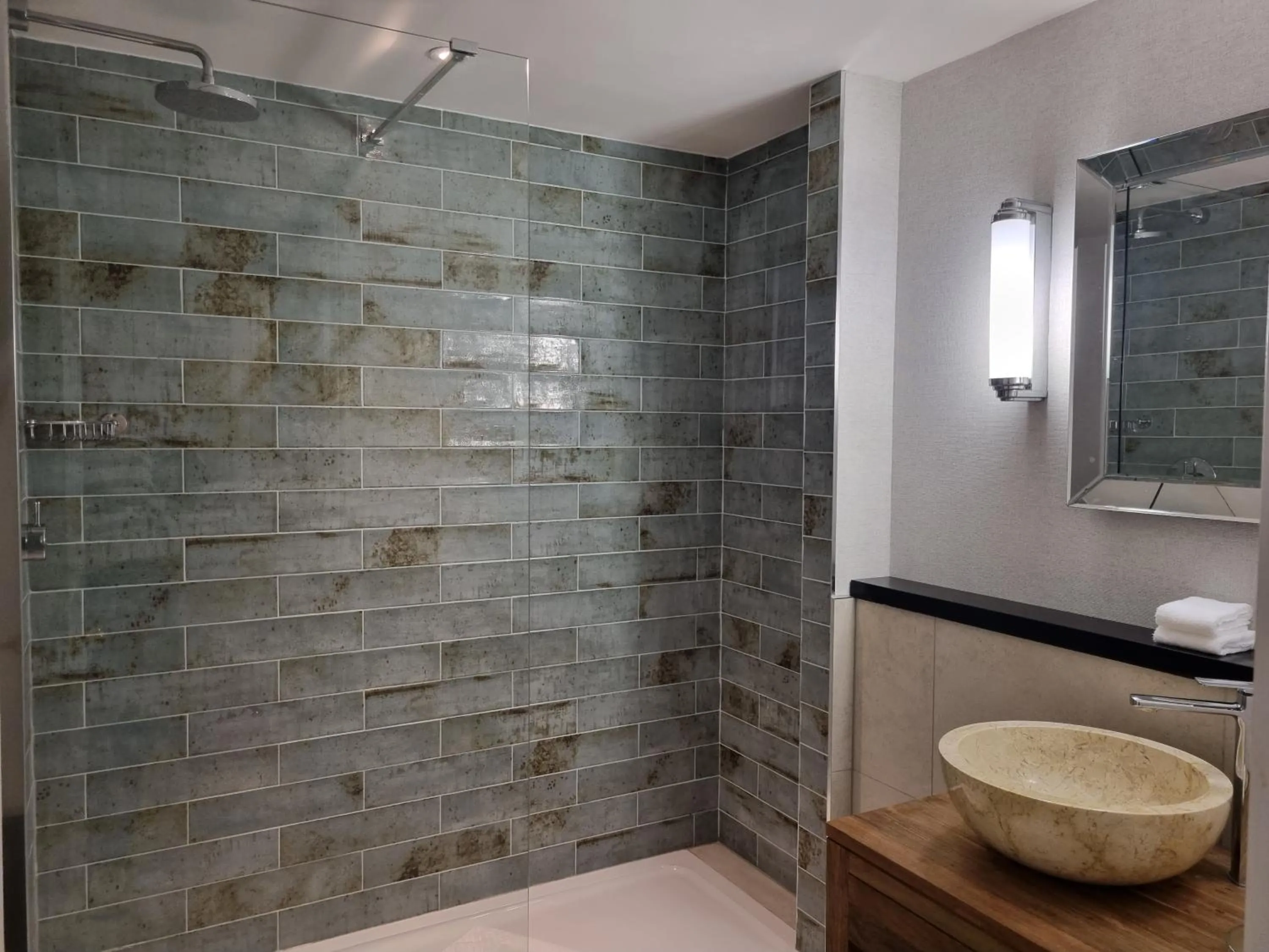 Shower in Rowhill Grange Hotel & Utopia Spa